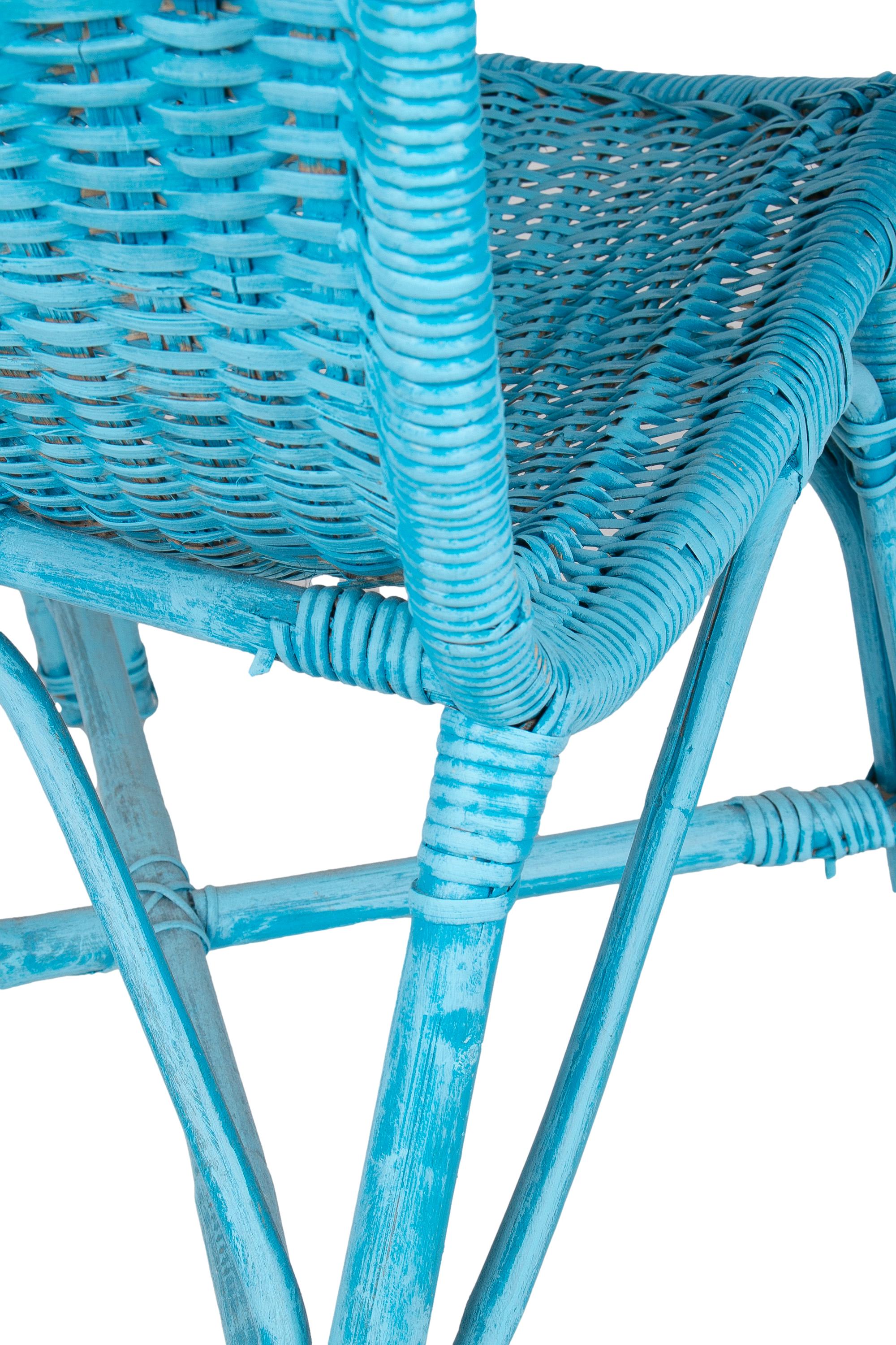 Pair of 1970s Spanish Woven Wicker Blue Chairs For Sale 7