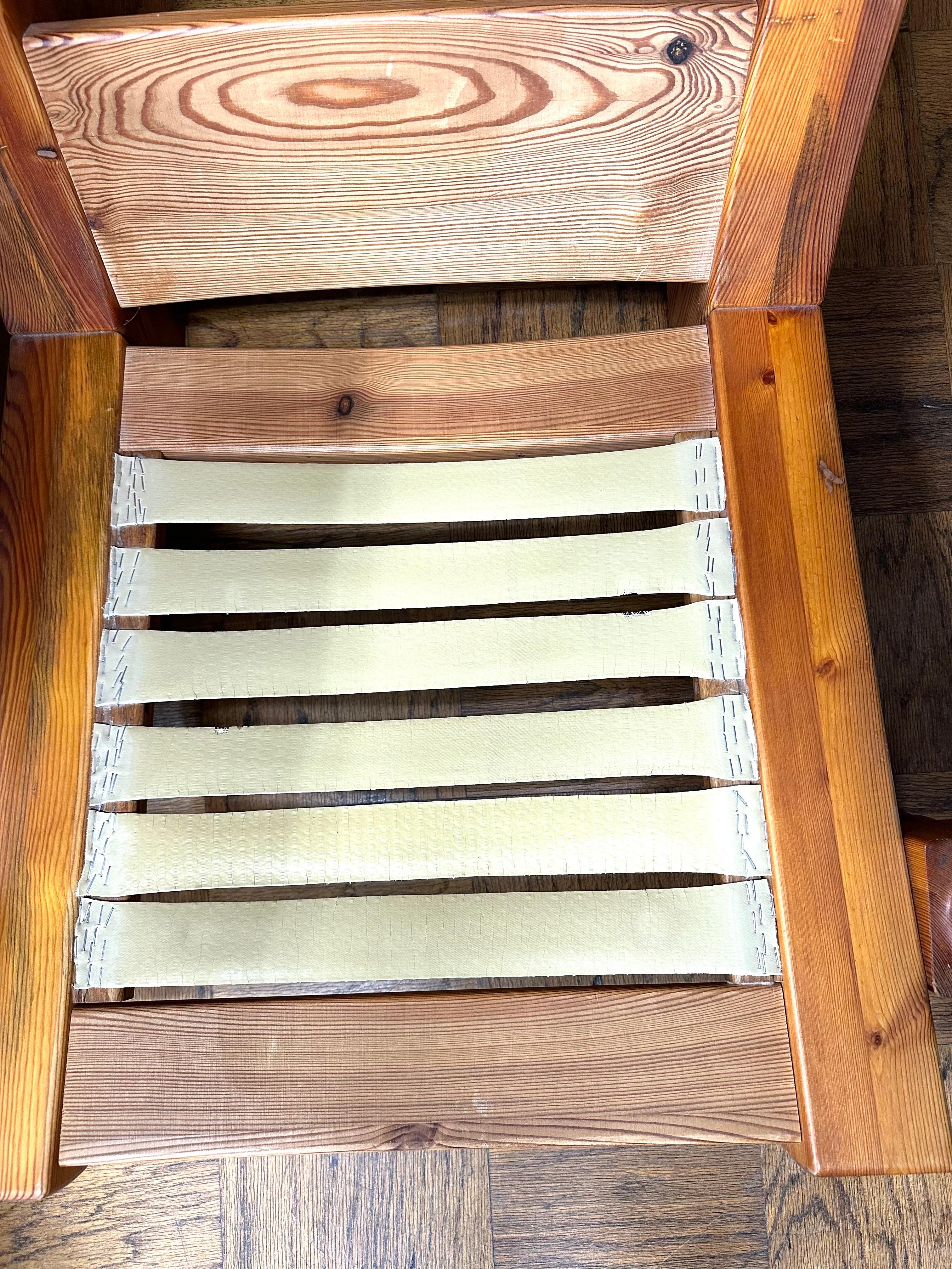 Paire de chaises longues suédoises en pin des années 1970 en vente 2
