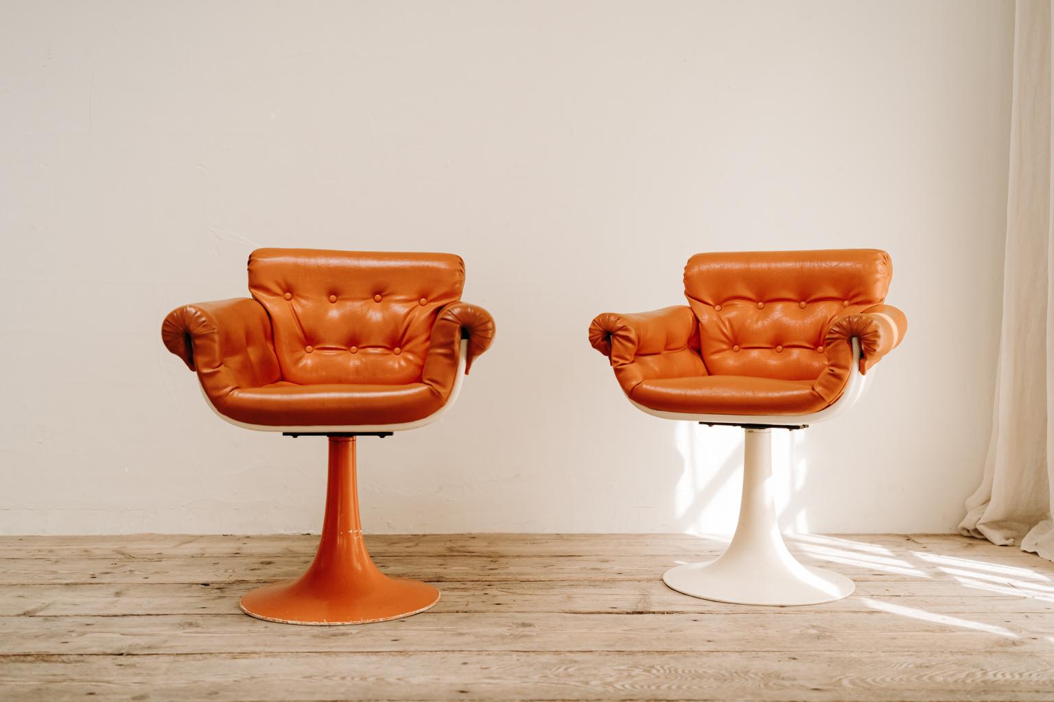 Pair of 1970's Swivel Chairs 4
