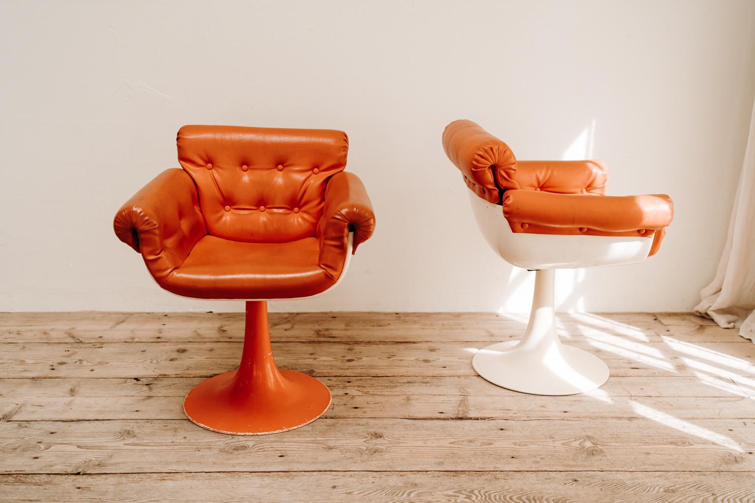 Pair of 1970's Swivel Chairs 11