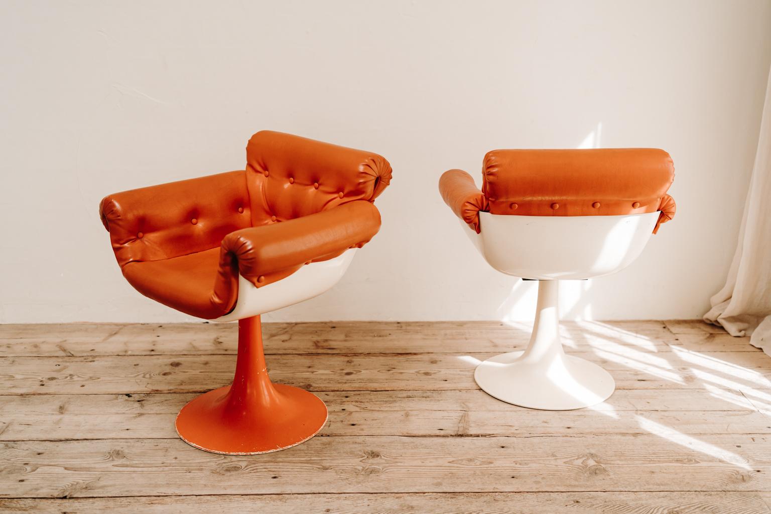 Pair of 1970's Swivel Chairs 13