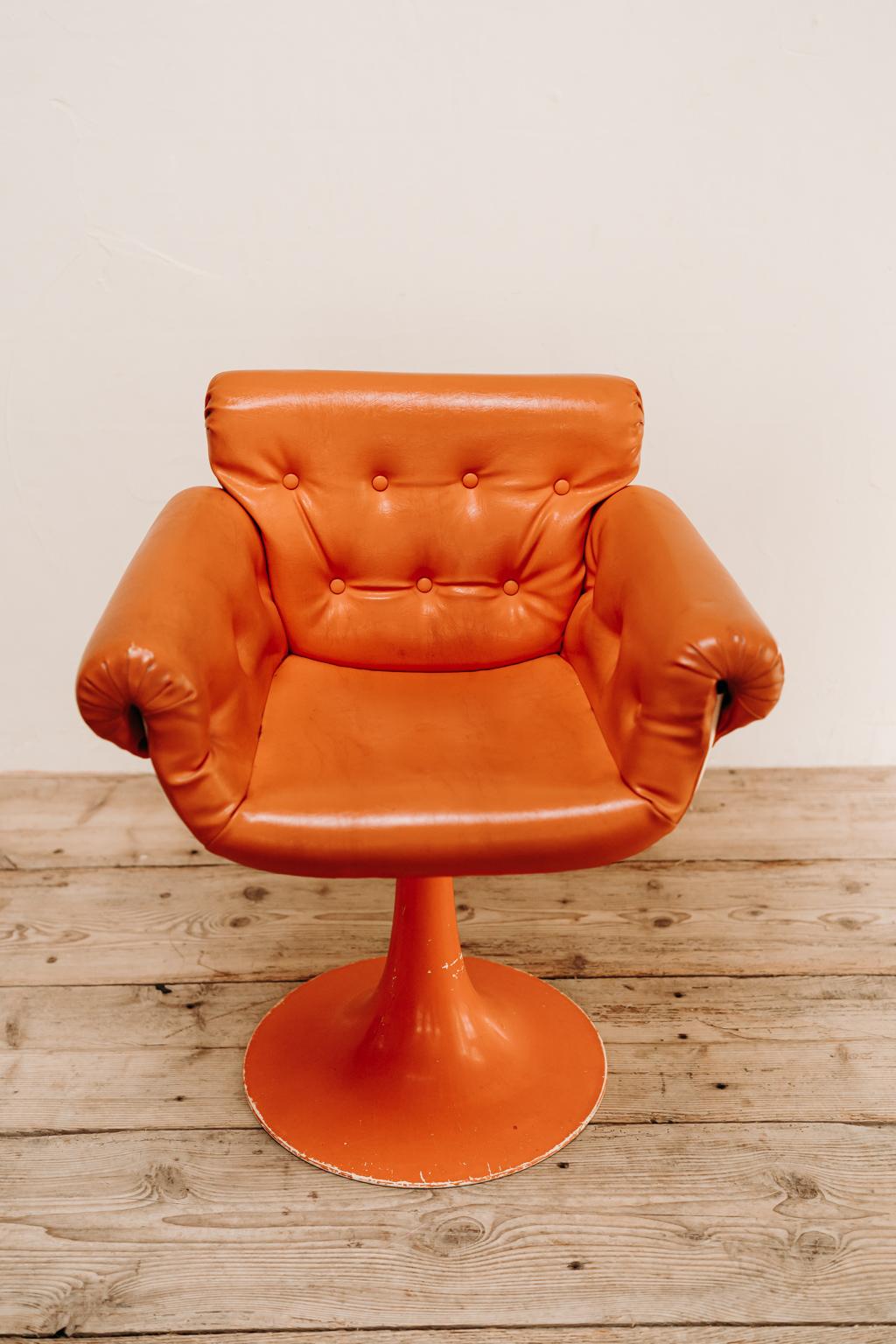 Aluminum Pair of 1970's Swivel Chairs