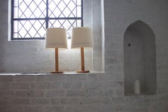 Coppia di lampade da tavolo alte danesi anni '70 in legno