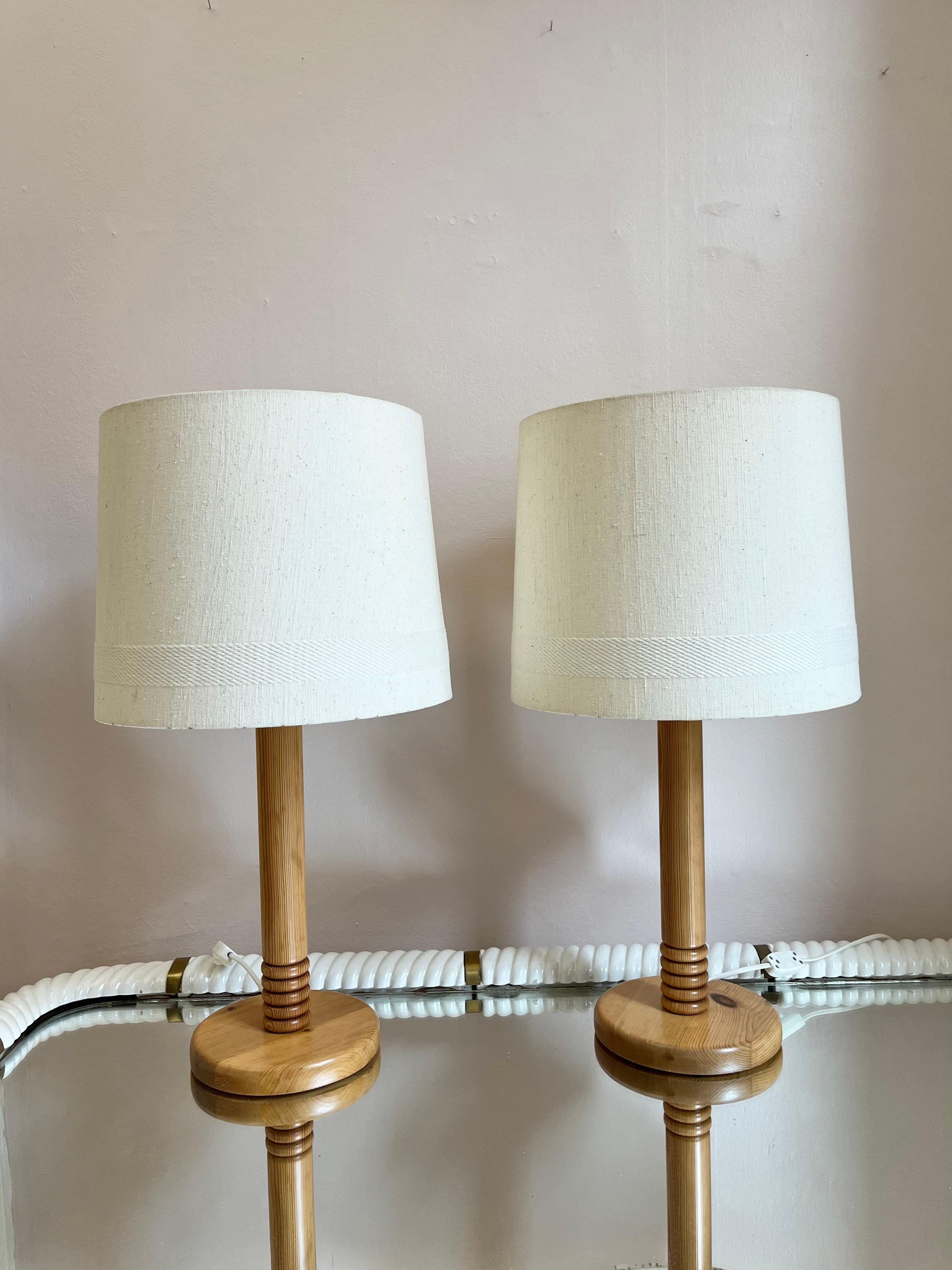 Late 20th Century Pair of 1970s tall Danish wooden table lamps For Sale