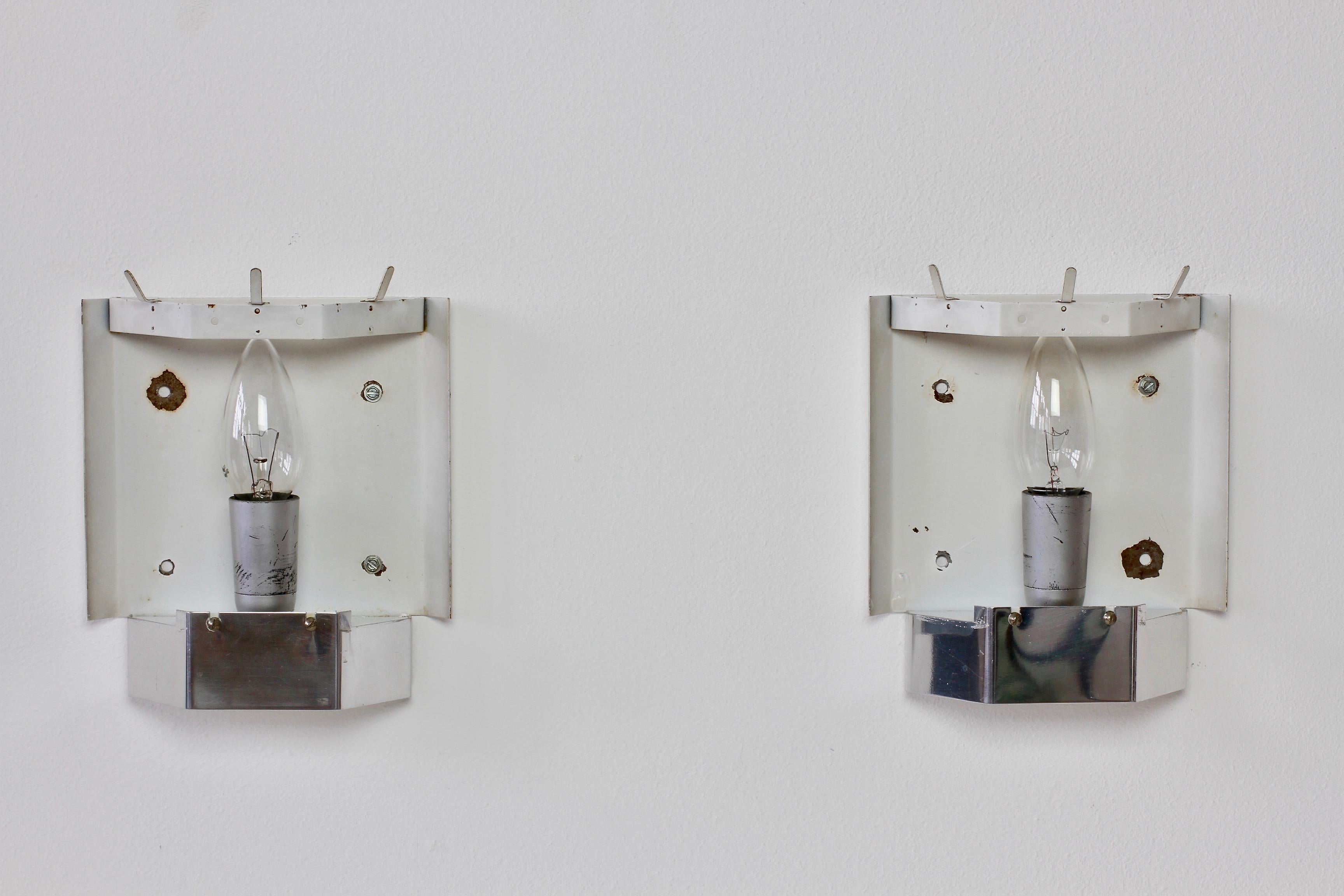 Pair of 1970s Vintage Frit Glass Wall Lights or Vanity Sconces by Doria Leuchten 8