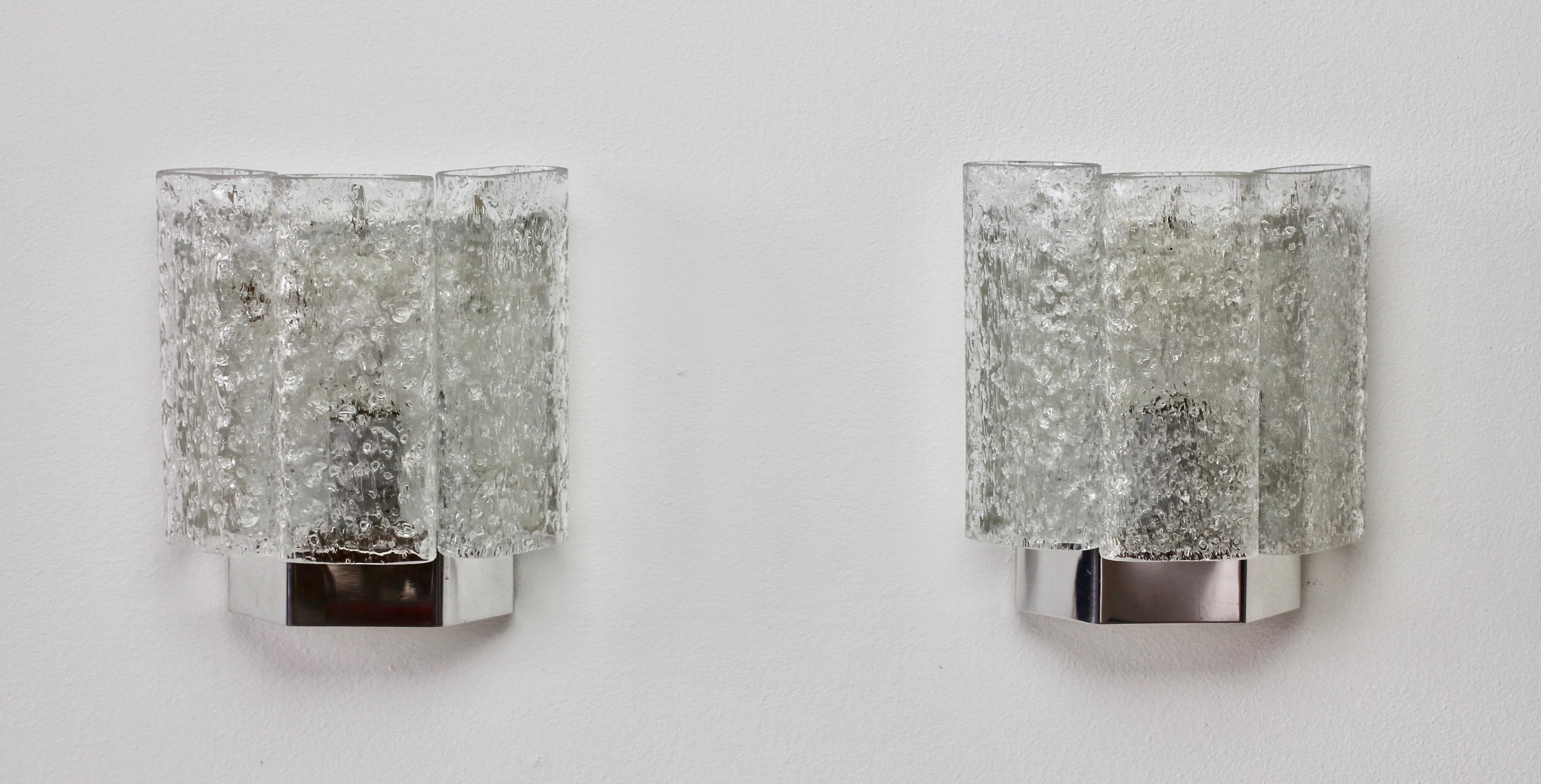 Pair of 1970s Vintage Frit Glass Wall Lights or Vanity Sconces by Doria Leuchten In Good Condition In Landau an der Isar, Bayern