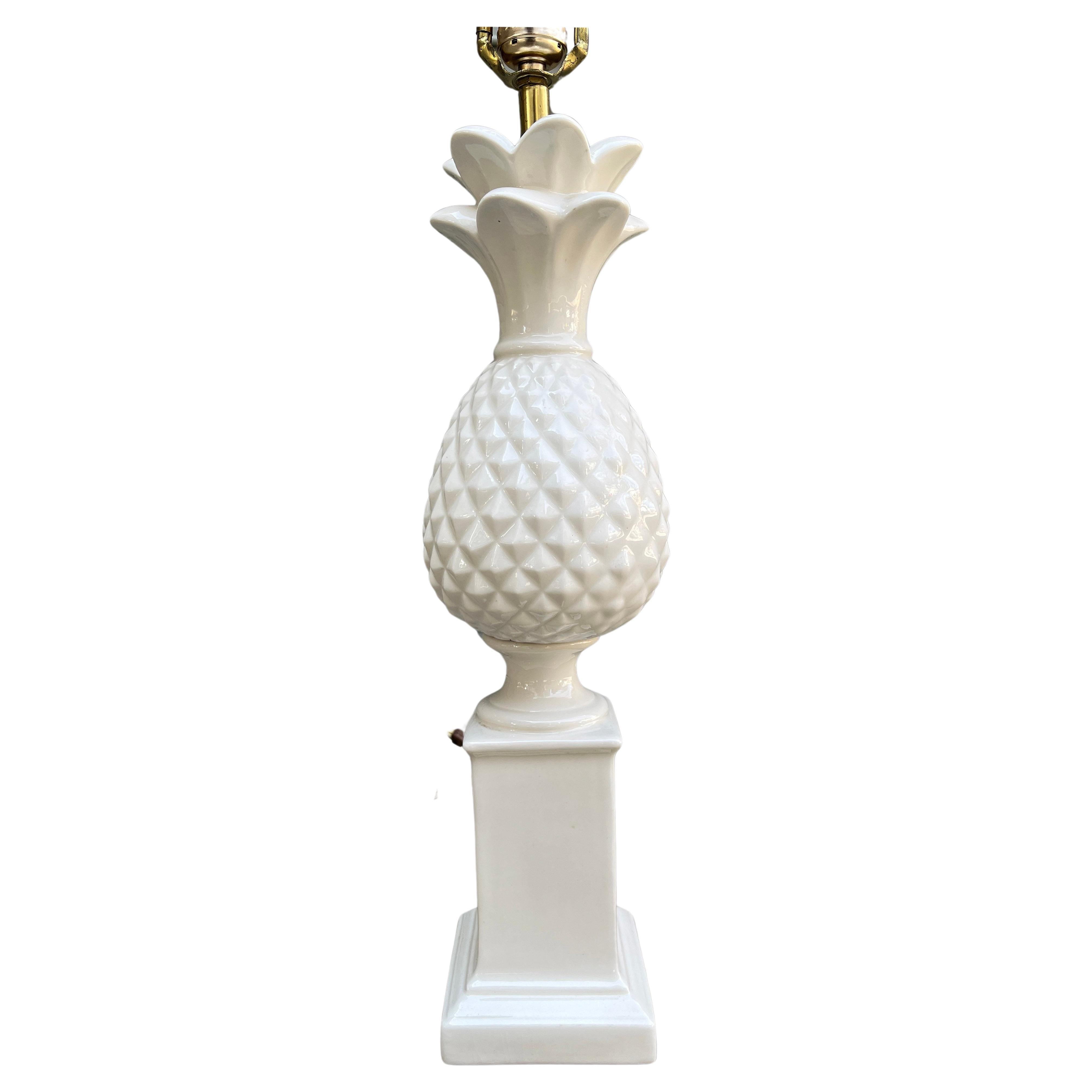 Pair of 1970's White Ceramic Pineapple Lamps For Sale 3