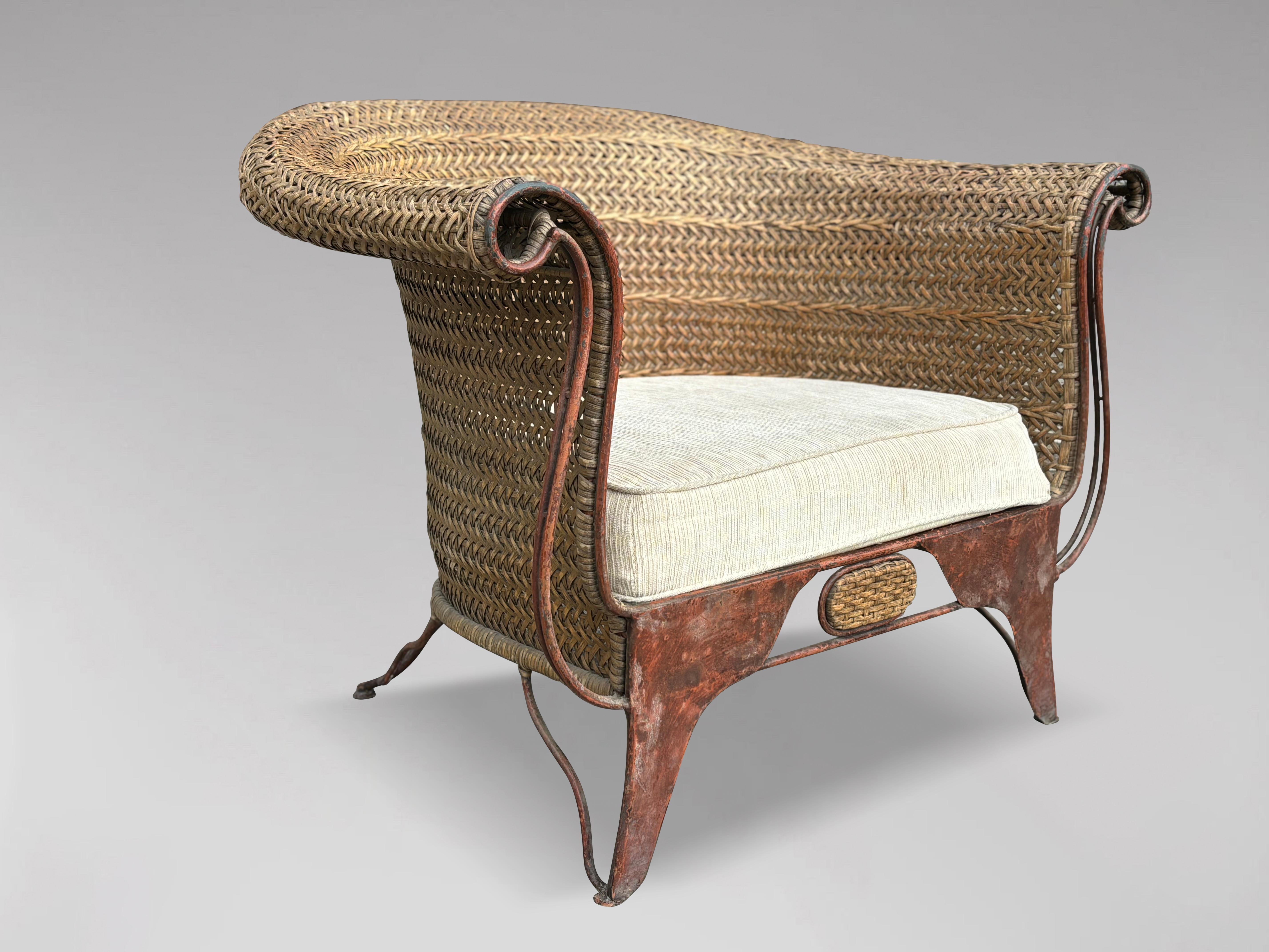 20ième siècle Paire de fauteuils de salon en rotin tressé des années 1970 en vente