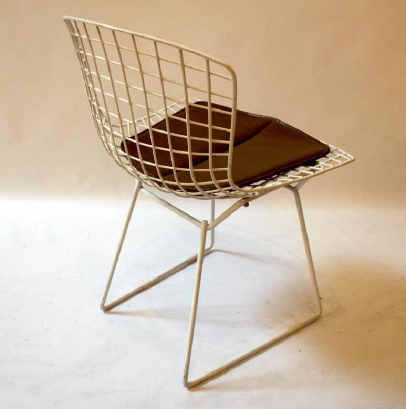 Pair of 1971 Harry Bertoia Side Chairs for Knoll with Original Seat Pads In Good Condition In Sacramento, CA