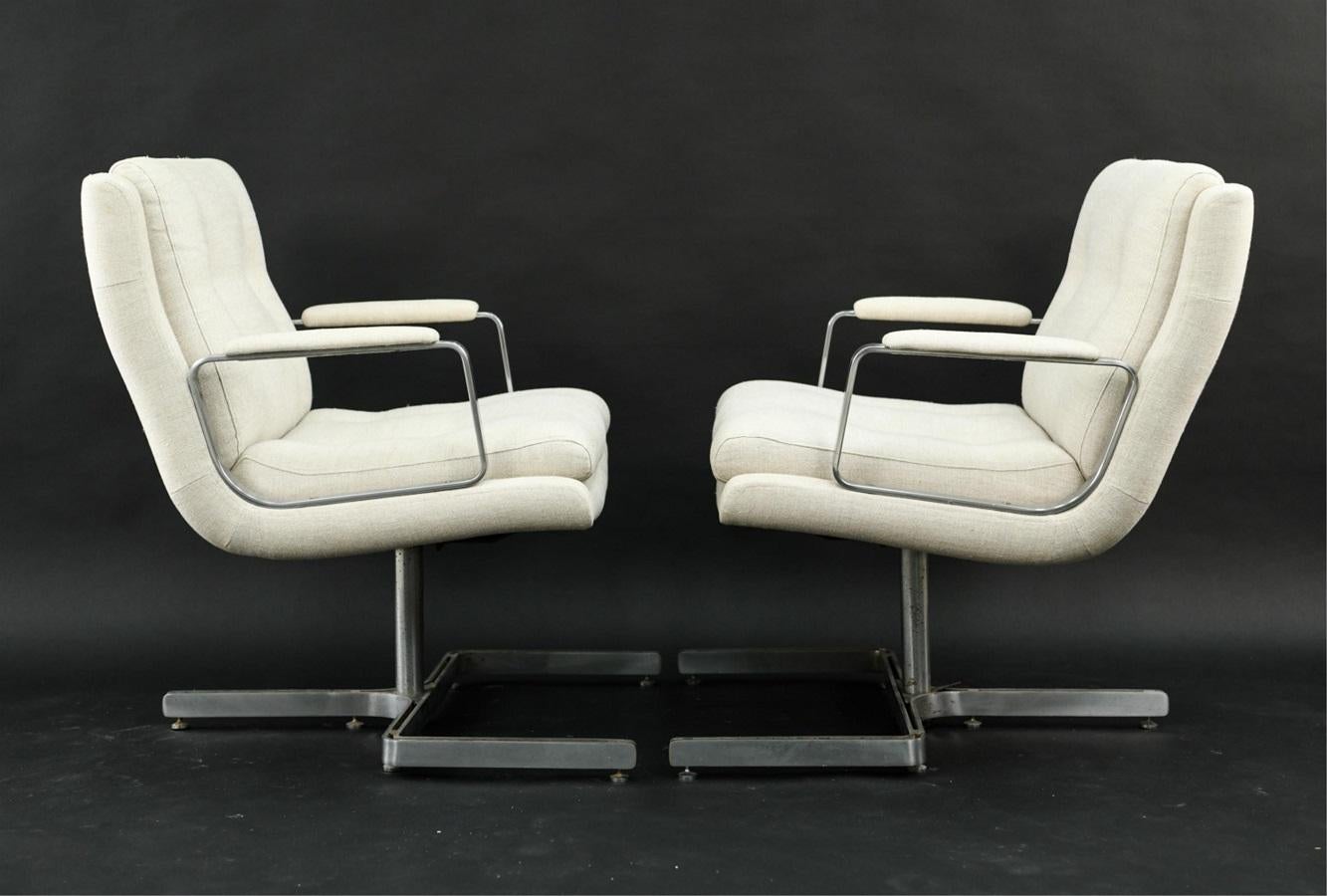 Mid-Century Modern Pair of 1974 Raphael Raffel Armchairs For Sale