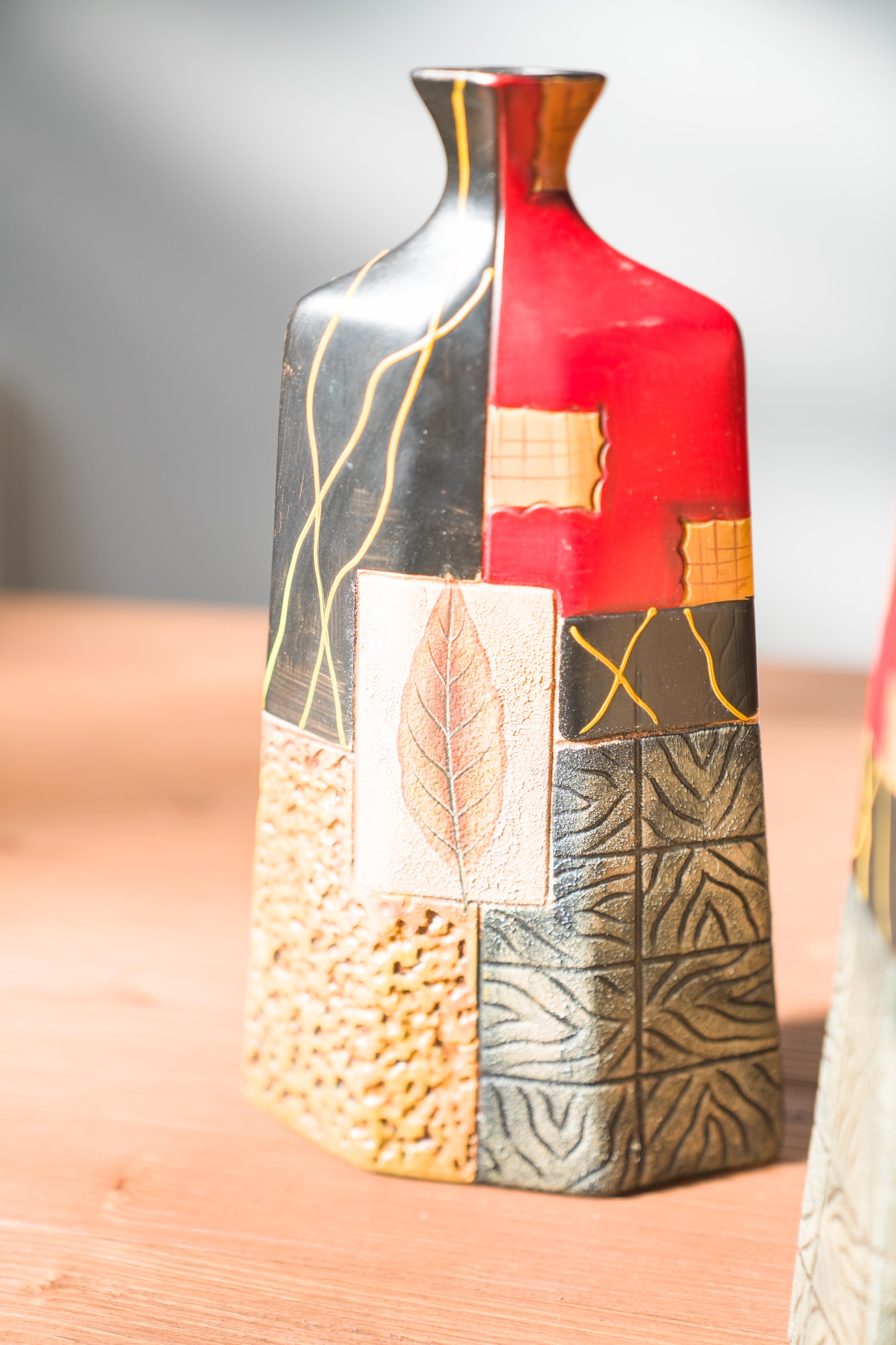 Pair of 1980s-90s Terracotta Vases - Geometric and Textured Design For Sale 9