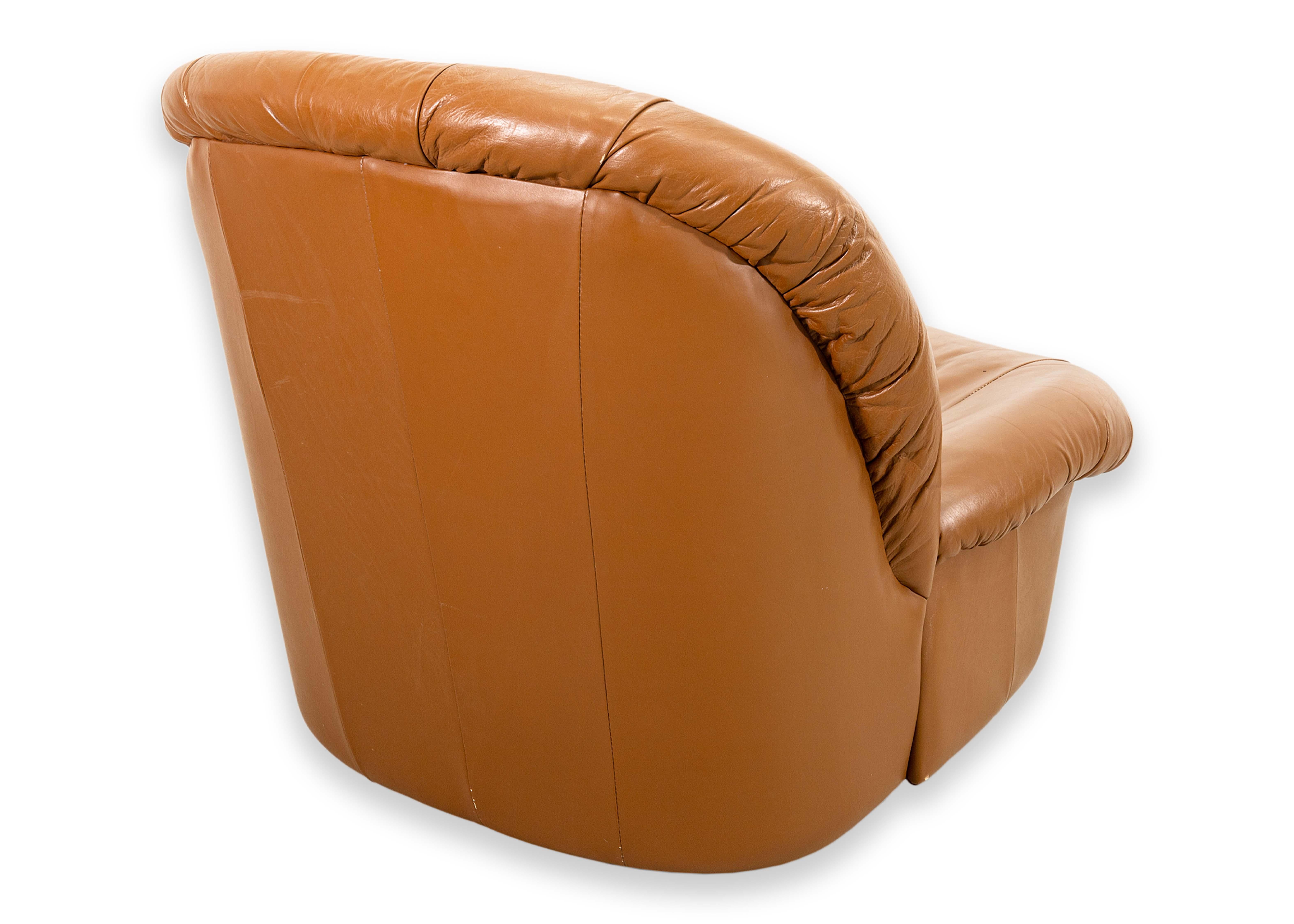 Pair of 1980s Brown Leather Swivel Glider Postmodern Lounge Chairs For Sale 6