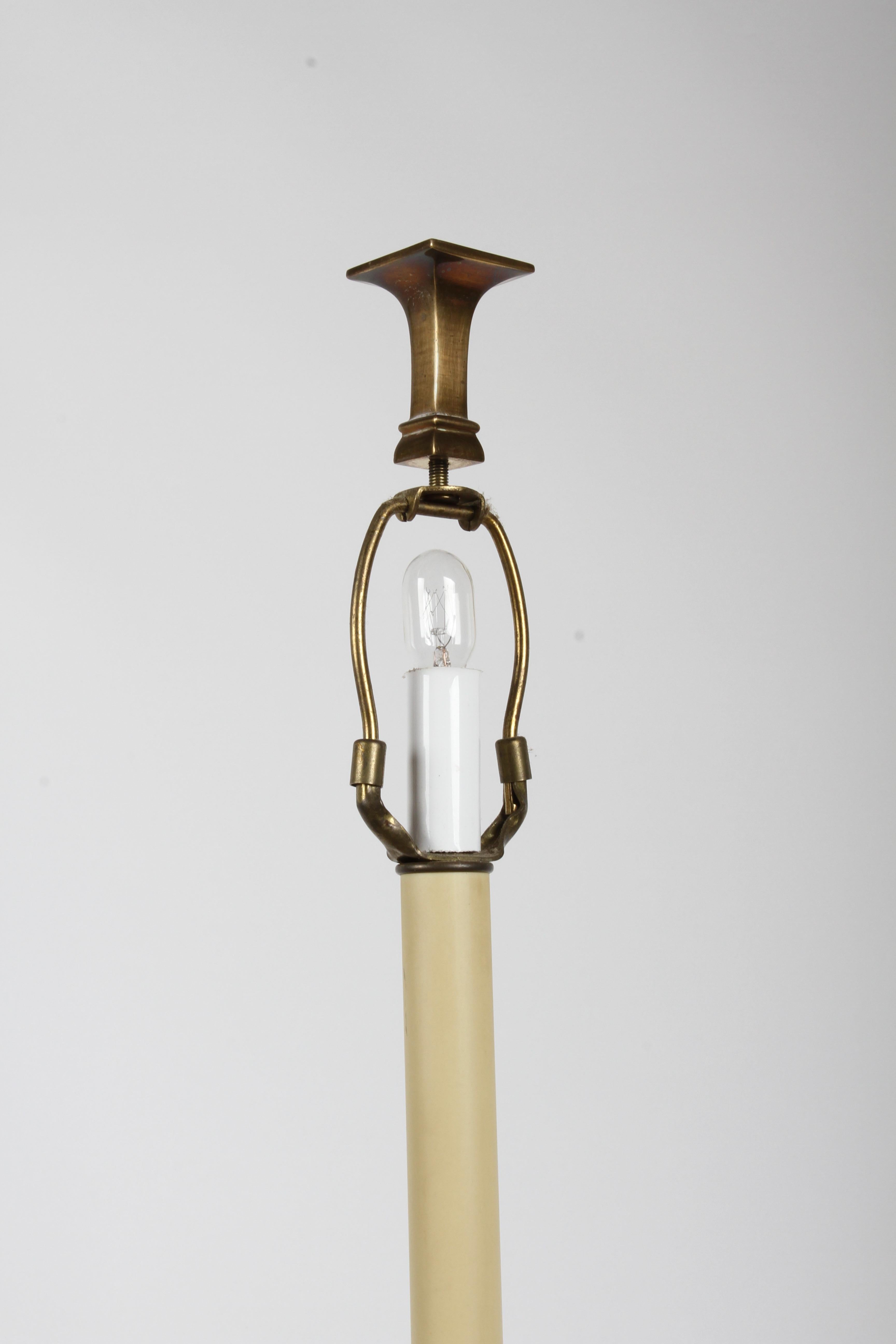 Paire de Chapman Lamp Co. des années 1980 Grandes lampes de table à chandelier en laiton - Abat-jours noirs en vente 5