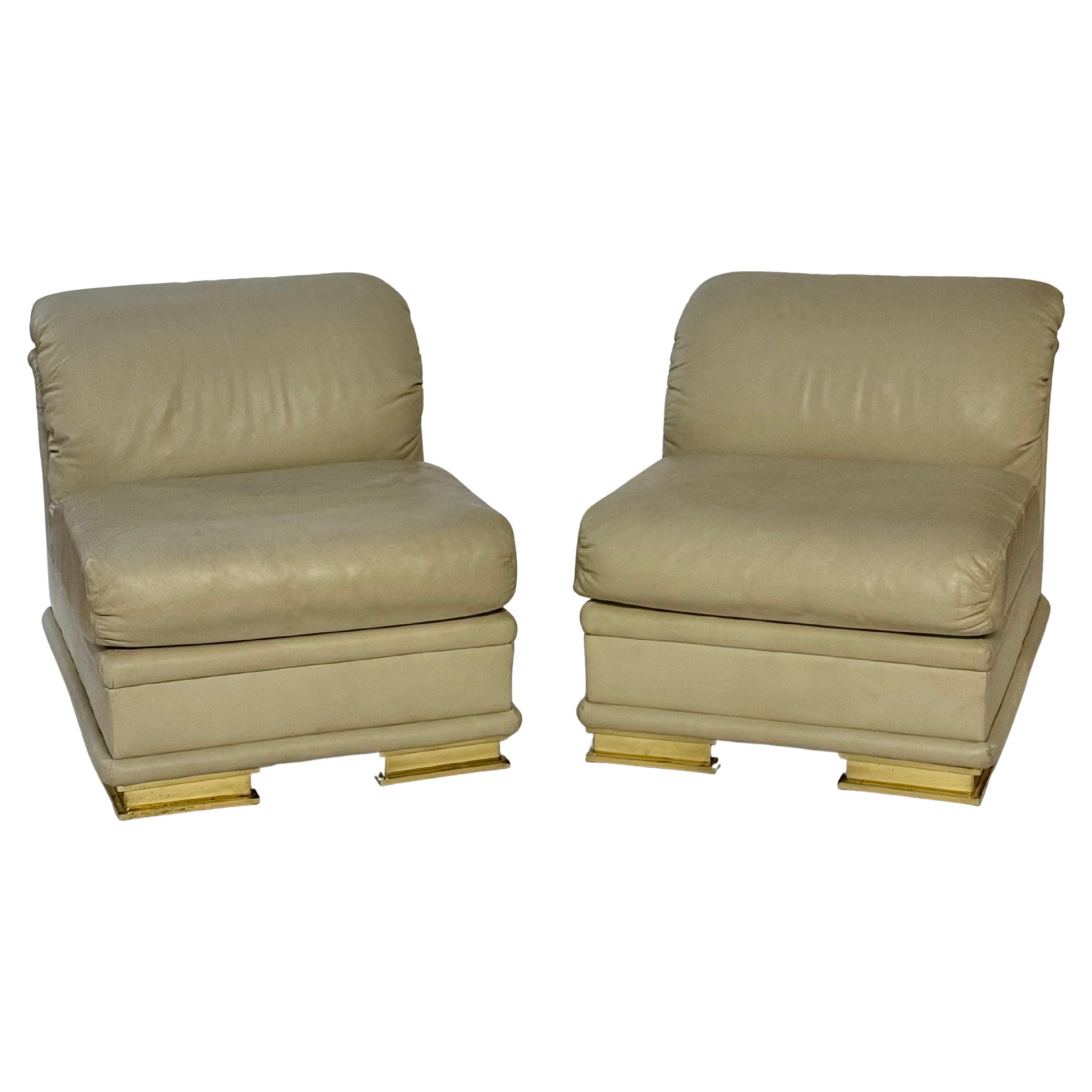 Paar 1980er Deco Revival Henredon Leder Slipper / Lounge Stühle - Messingfüße im Angebot