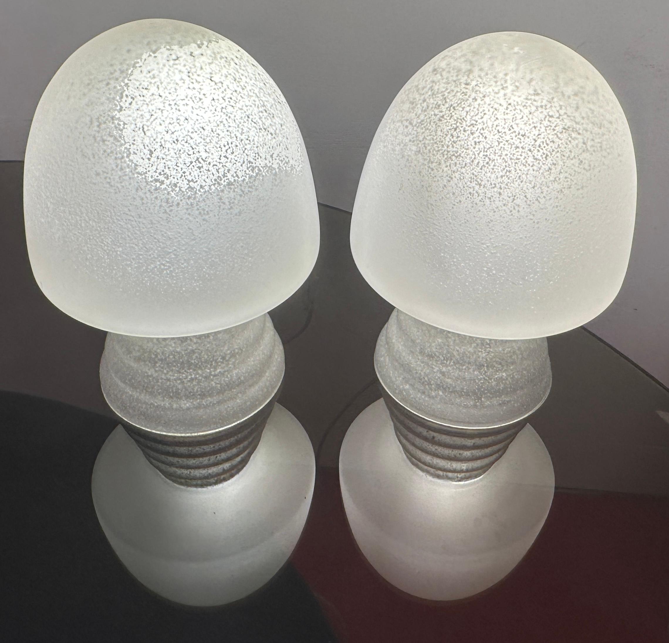 Late 20th Century Pair of 1980s HB Glass Holland Mushroom Speckled Frosted Satin Table Lamps For Sale