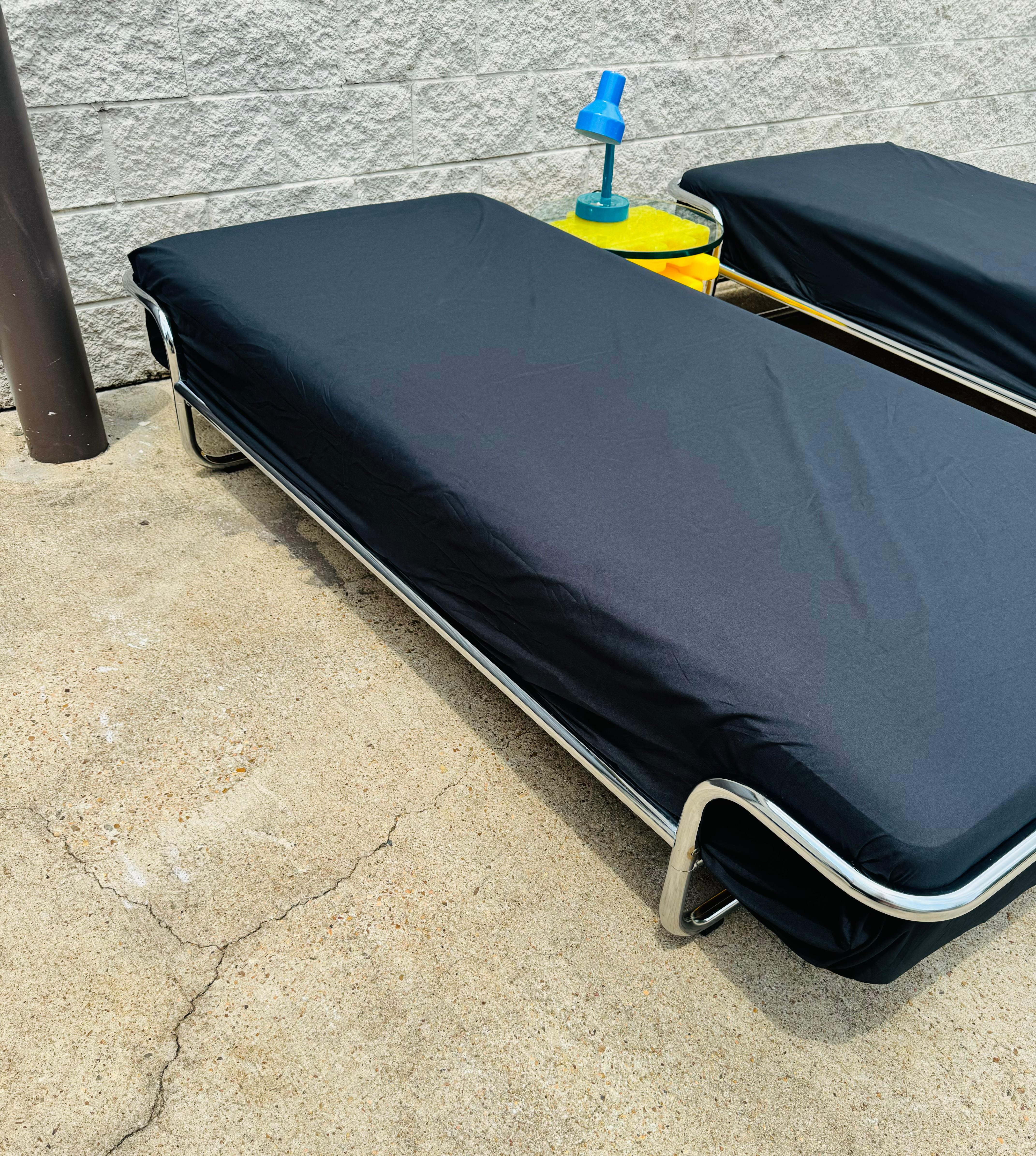 Pair of 1980s IKEA KROMVIK Tubular Chrome Single Twin Beds 4