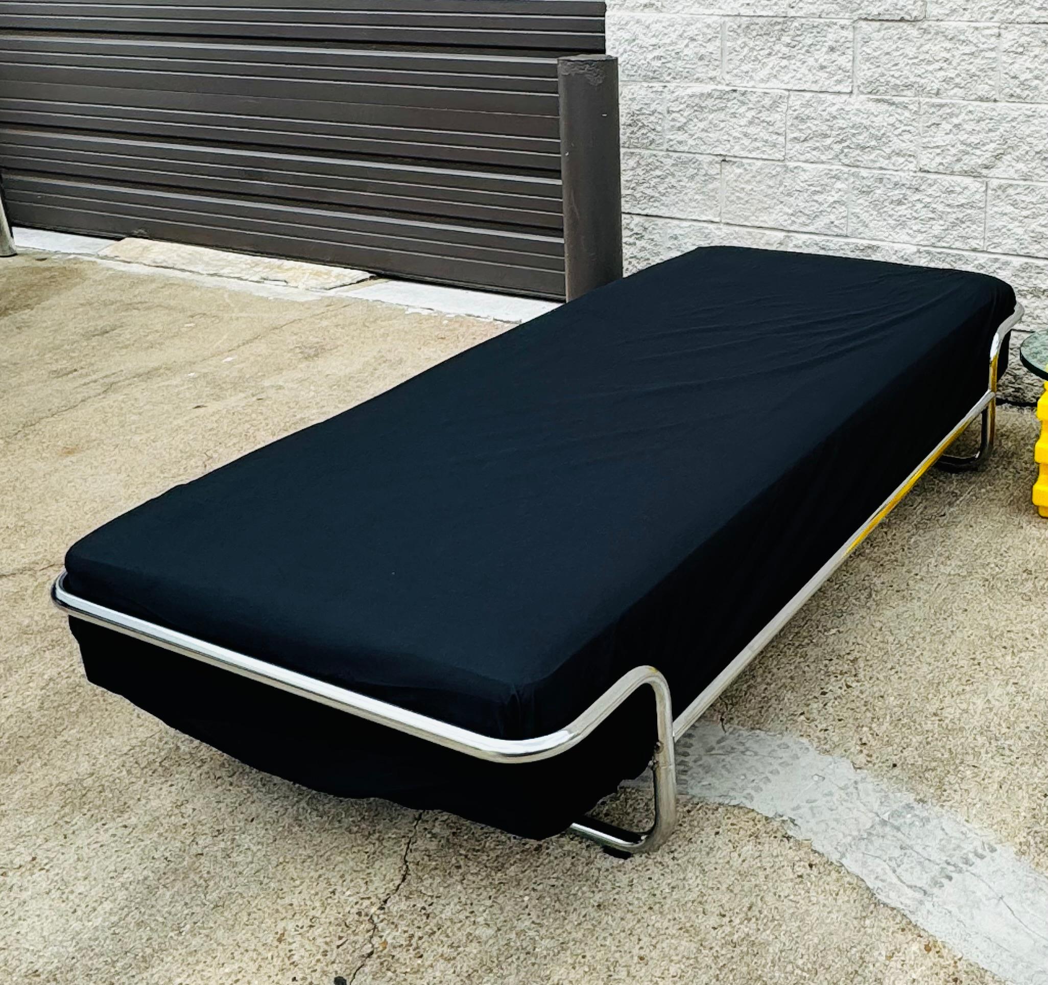 Pair of 1980s IKEA KROMVIK Tubular Chrome Single Twin Beds 13