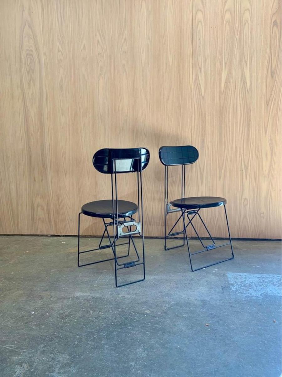 Late 20th Century Pair of 1980s Italian Folding Chairs For Sale