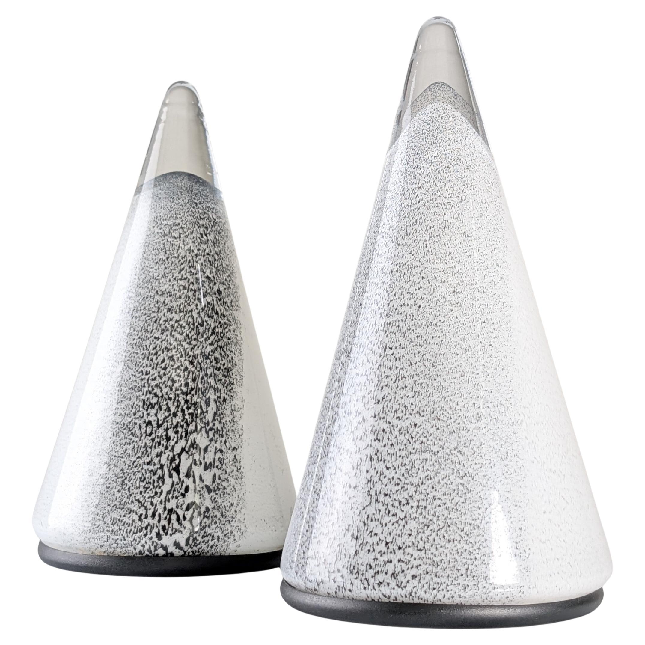 Pareja de lámparas de mesa cónicas de cristal de Murano italiano de los años 80