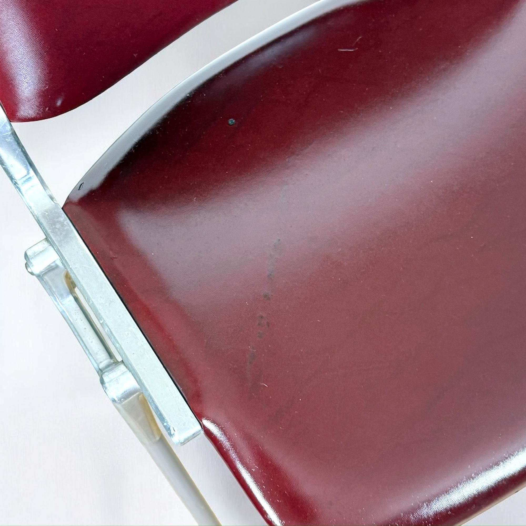 Metal Pair of 1980s Italian Office Chairs by Giancarlo Piretti for Anonima Castelli For Sale