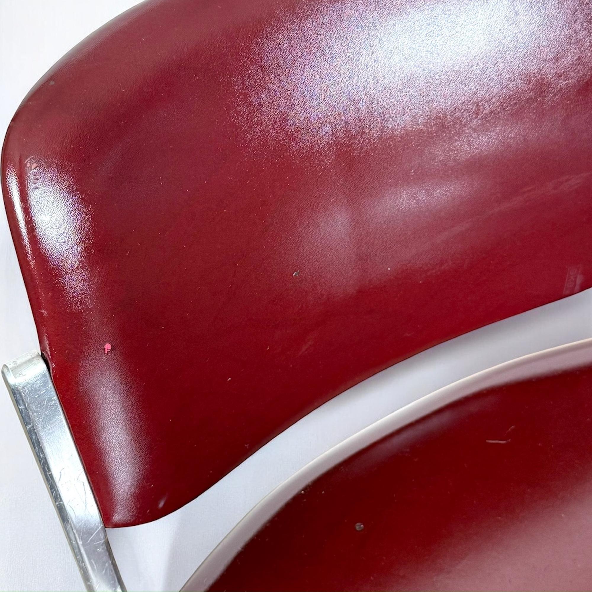 Pair of 1980s Italian Office Chairs by Giancarlo Piretti for Anonima Castelli For Sale 2