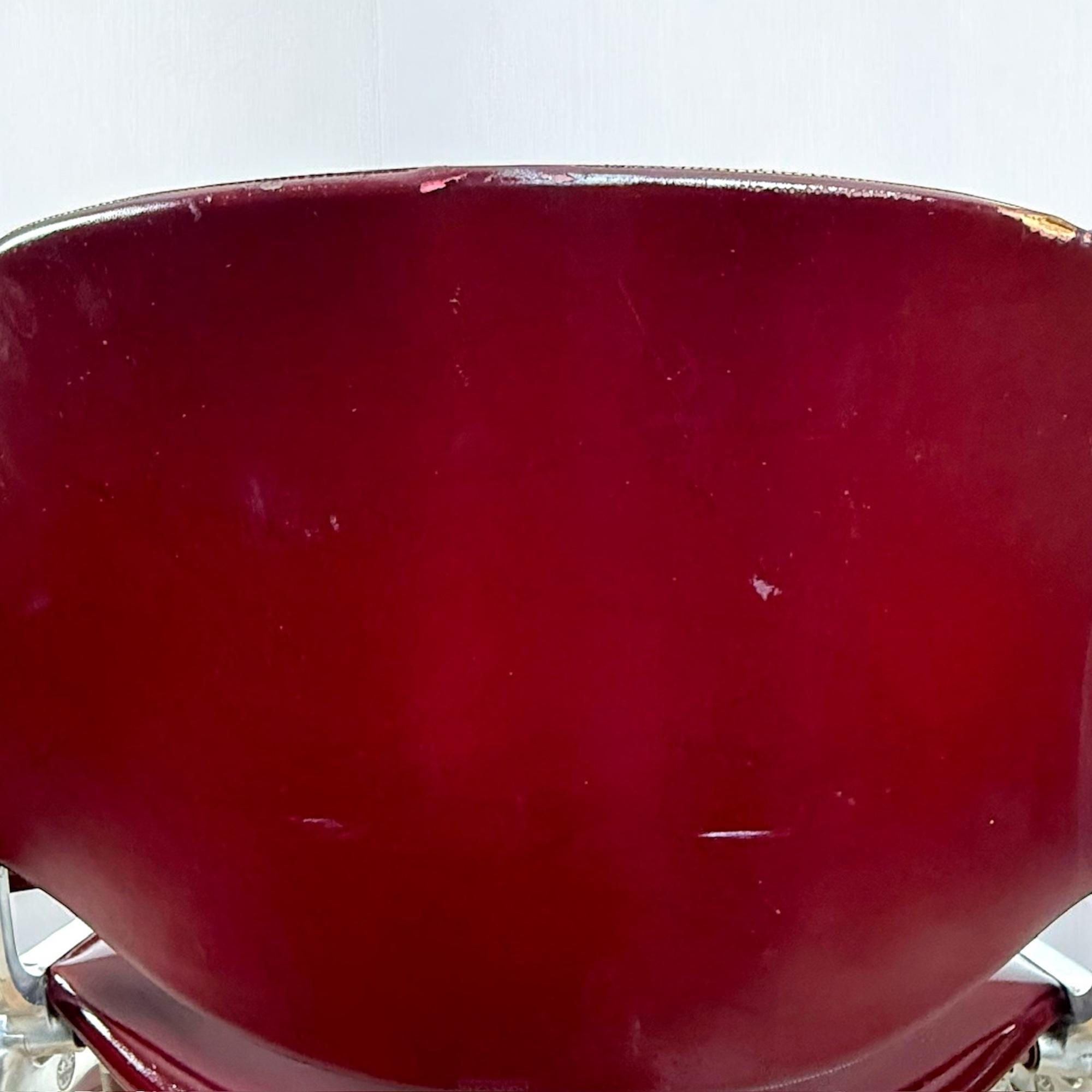 Pair of 1980s Italian Office Chairs by Giancarlo Piretti for Anonima Castelli For Sale 3