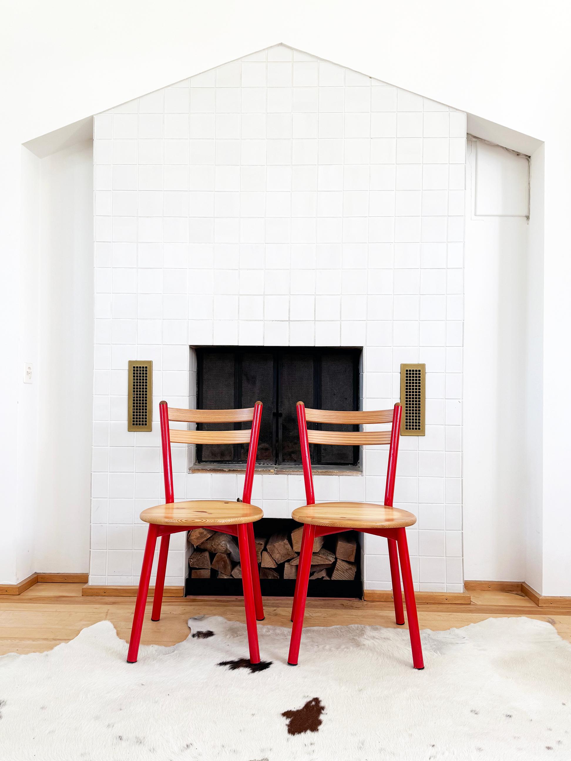 Pair of 1980s Italian Postmodern Pine and Red Metal Accent Chairs -- 2 Pcs For Sale 1