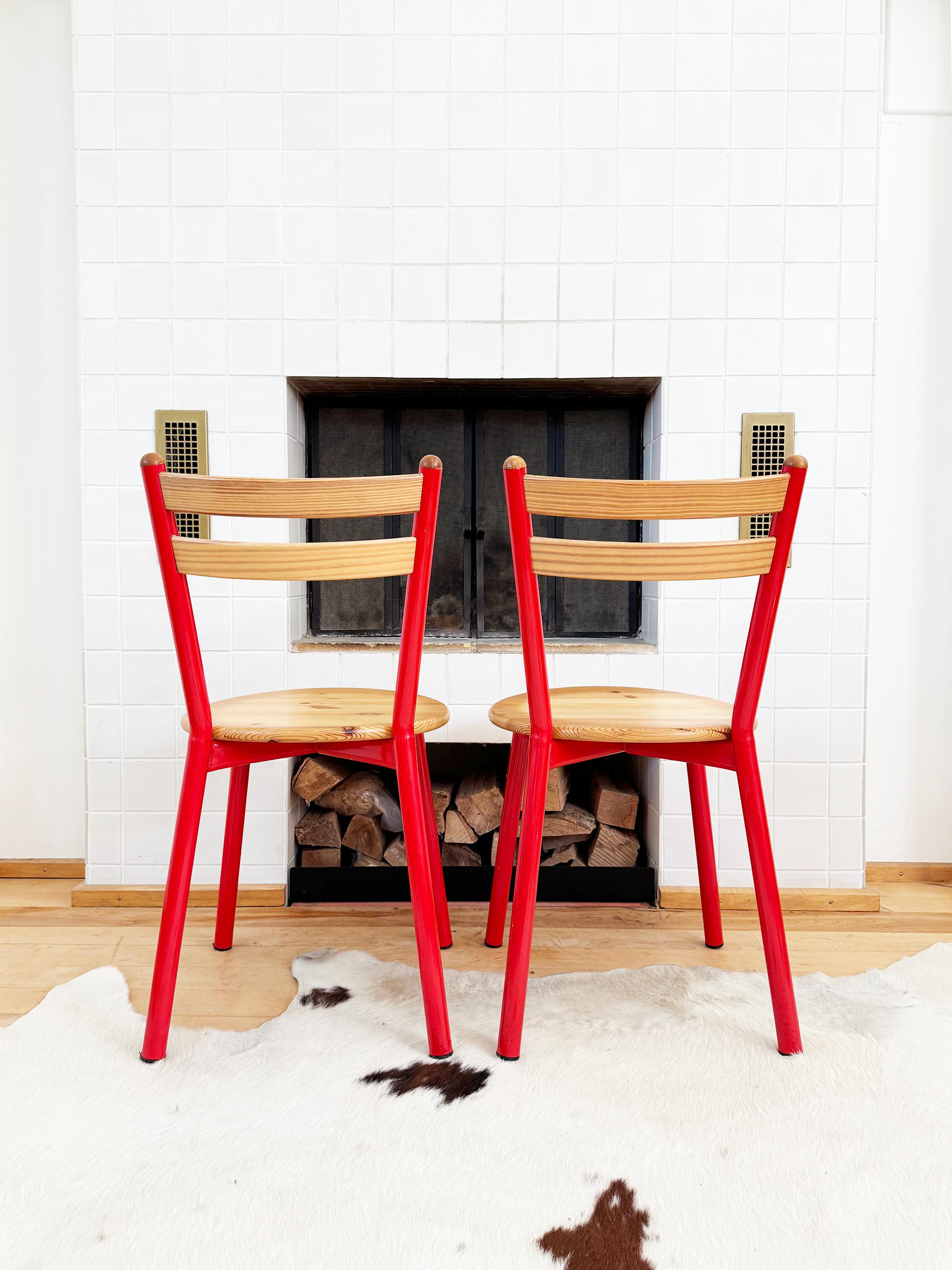 Pair of 1980s Italian Postmodern Pine and Red Metal Accent Chairs -- 2 Pcs For Sale 3