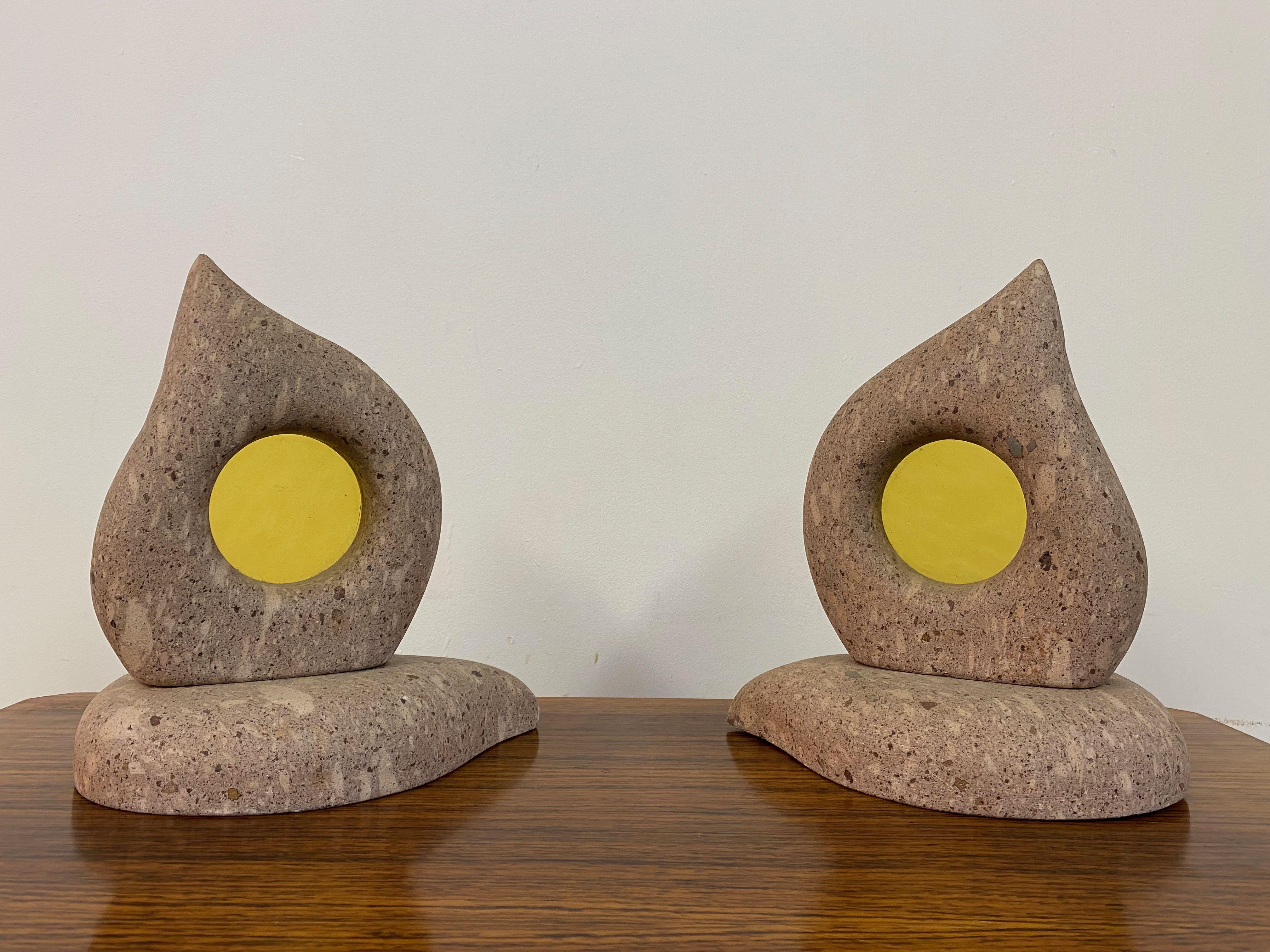 Pair of 1980s Italian Travertine Table Lamps In Good Condition For Sale In London, London