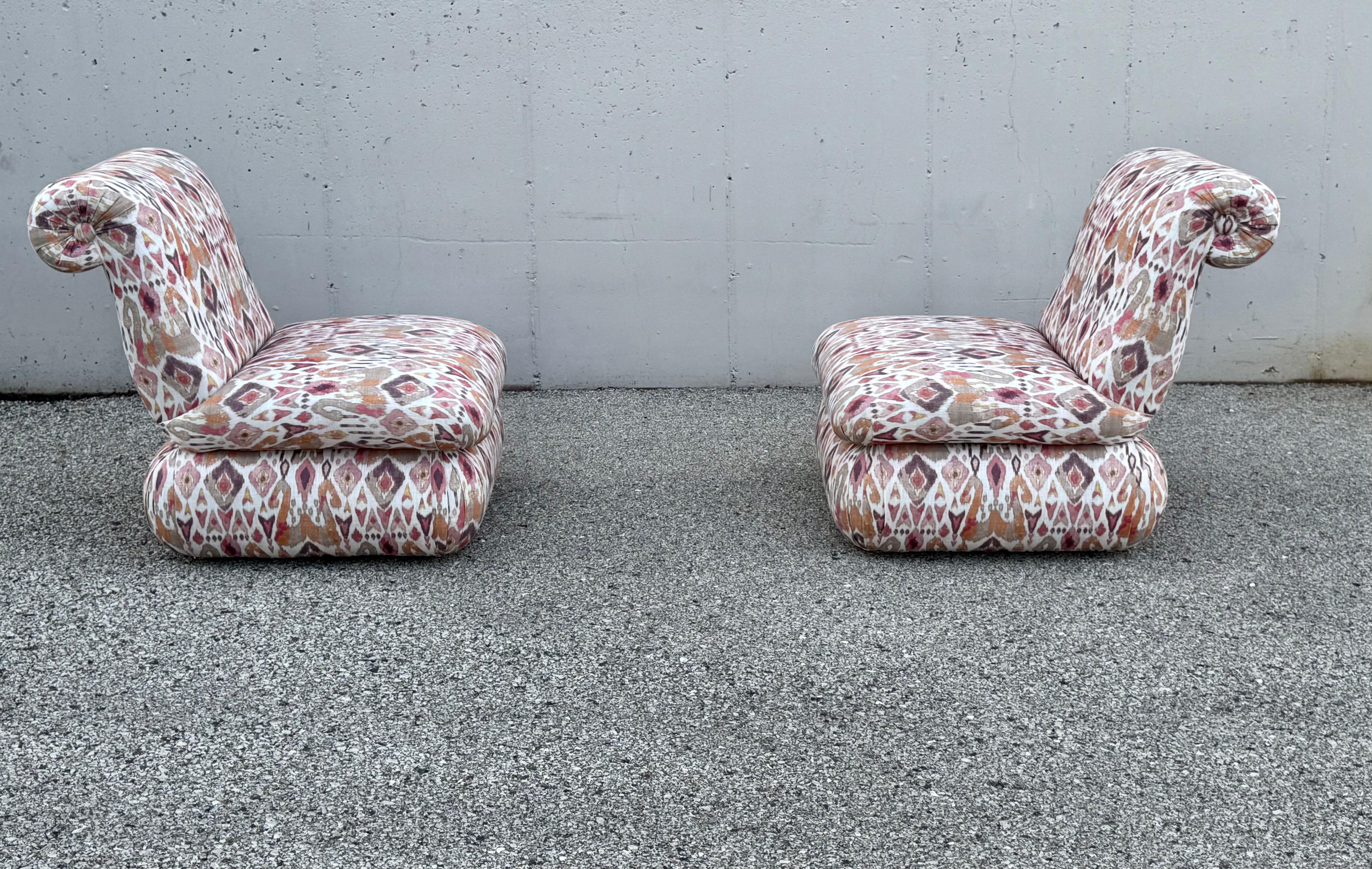 American Pair of 1980s Large Donghia Scroll Back Slipper Chairs in Original iKat Textile For Sale