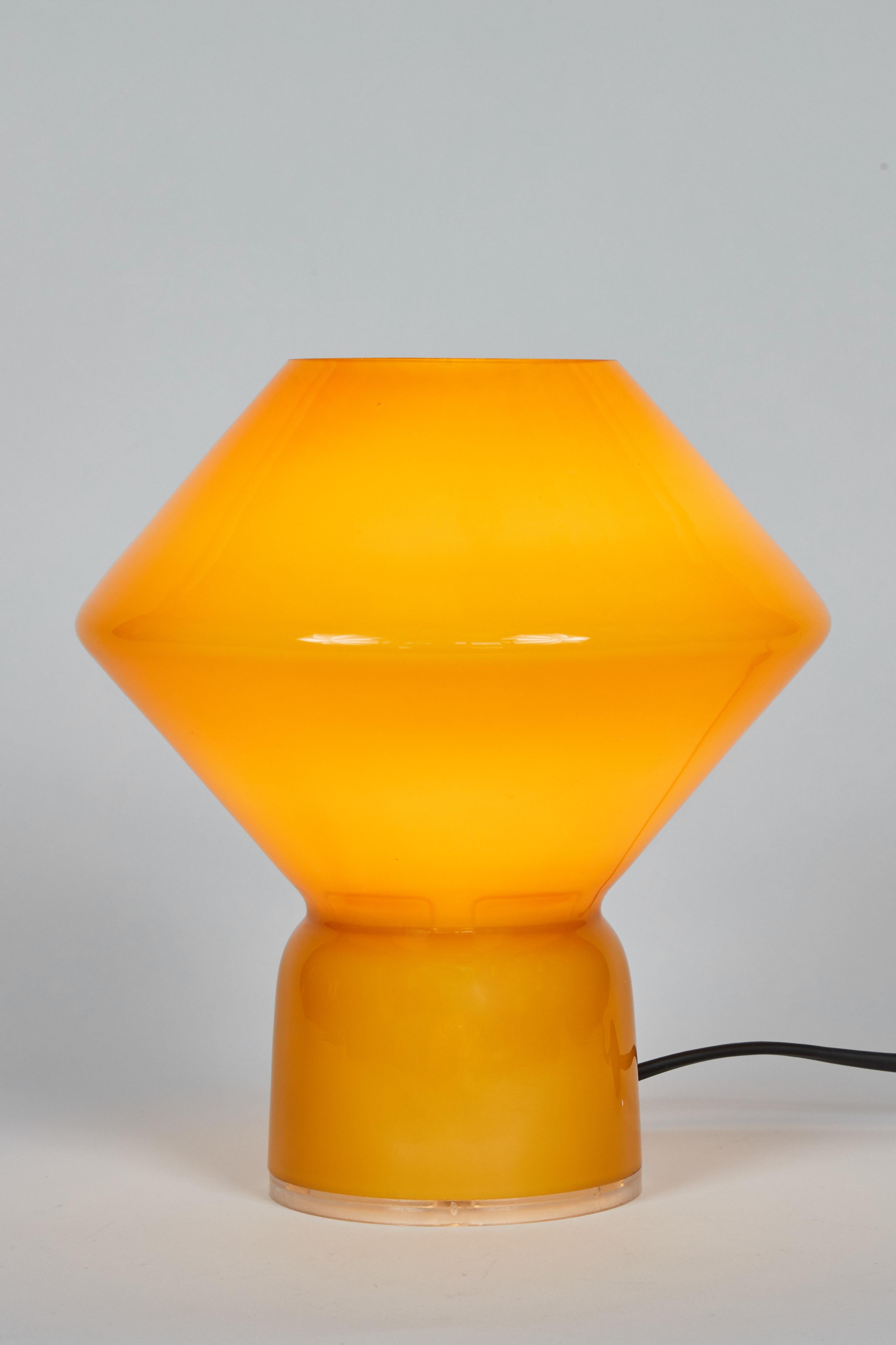 Italian Pair of 1980s Memphis Style 'Conica' Table Lamps for Artemide