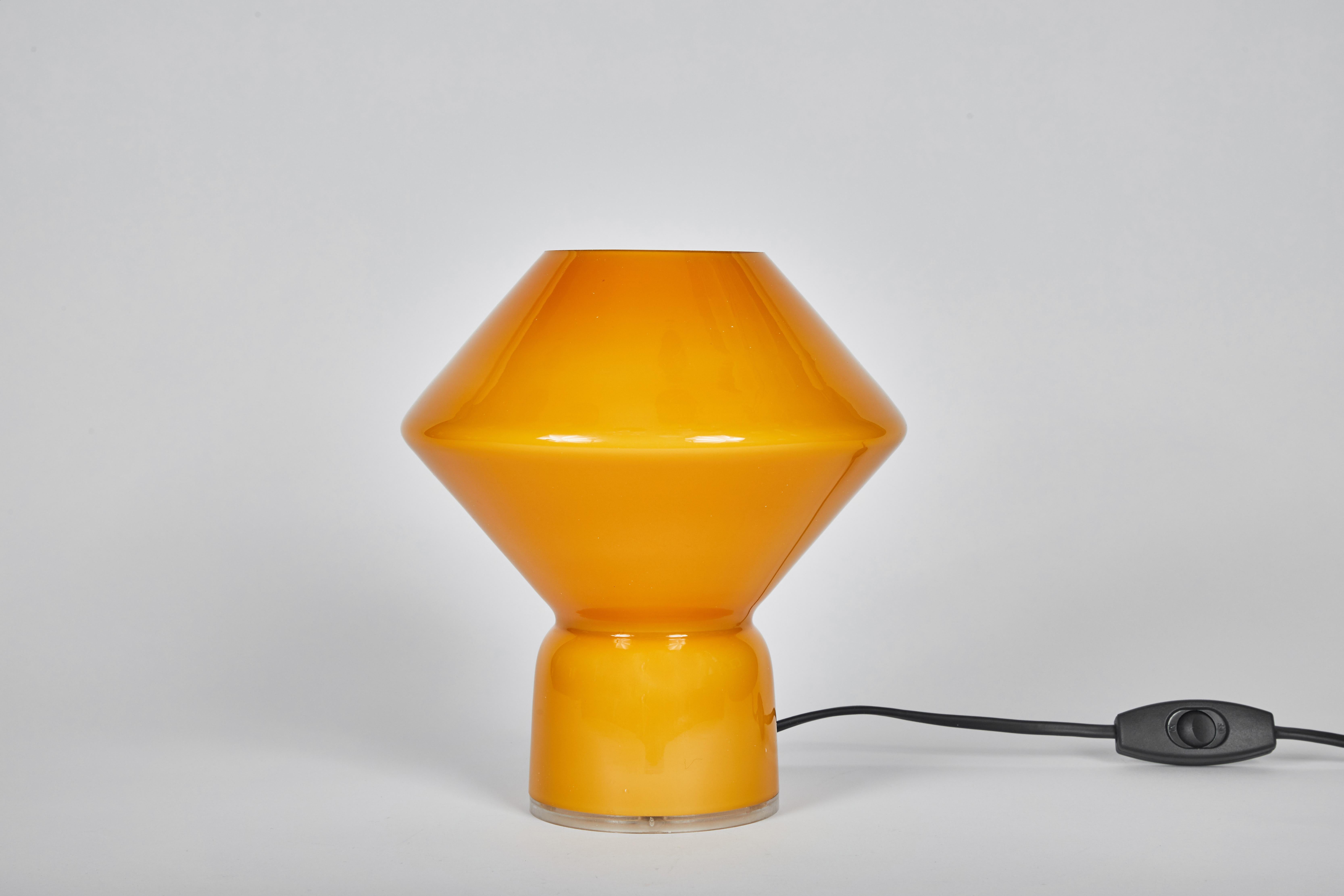 Late 20th Century Pair of 1980s Memphis Style 'Conica' Table Lamps for Artemide