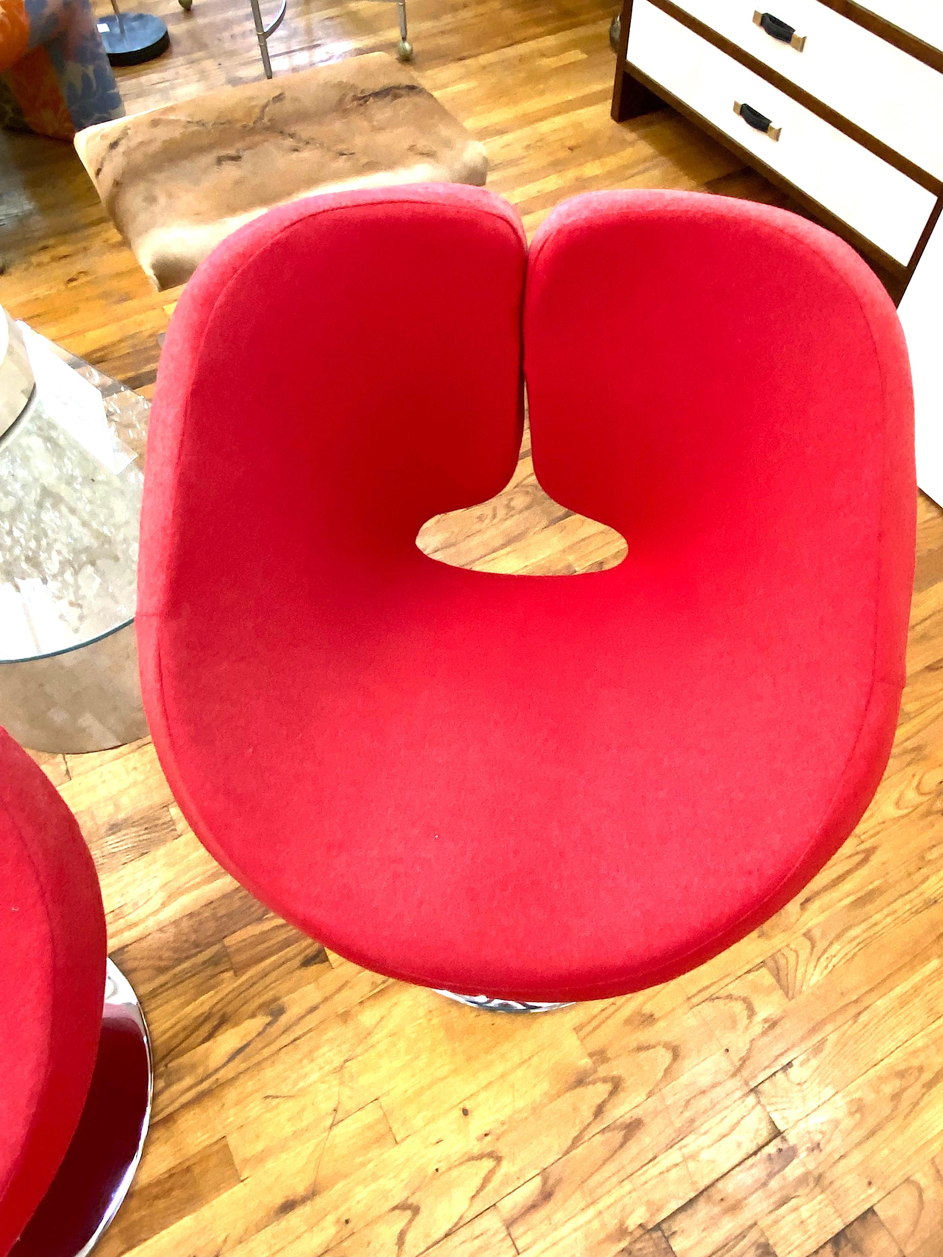 Pair of 1980s Modern Design Adjustable Red Ribbon Chairs 3