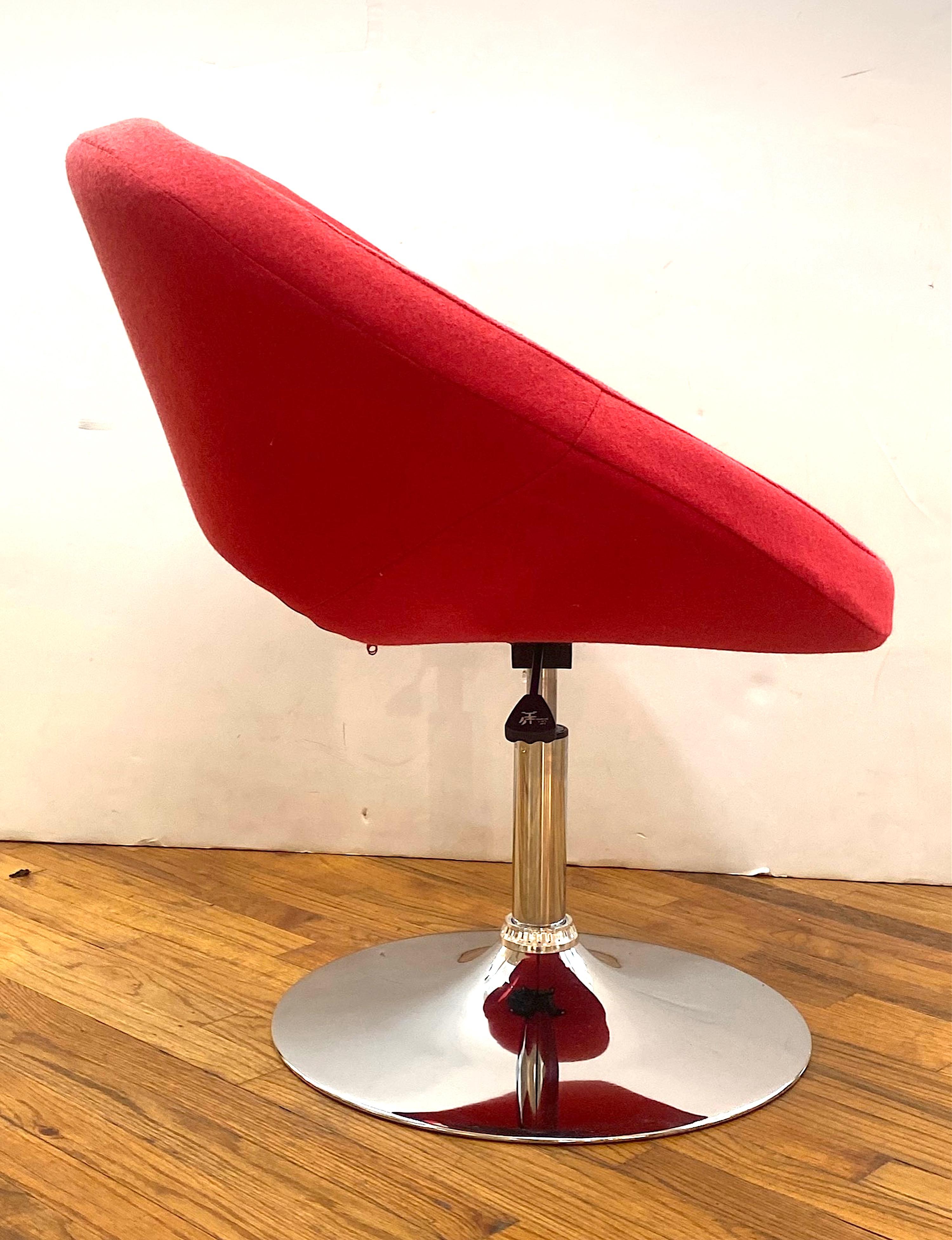 Mid-Century Modern Pair of 1980s Modern Design Adjustable Red Ribbon Chairs
