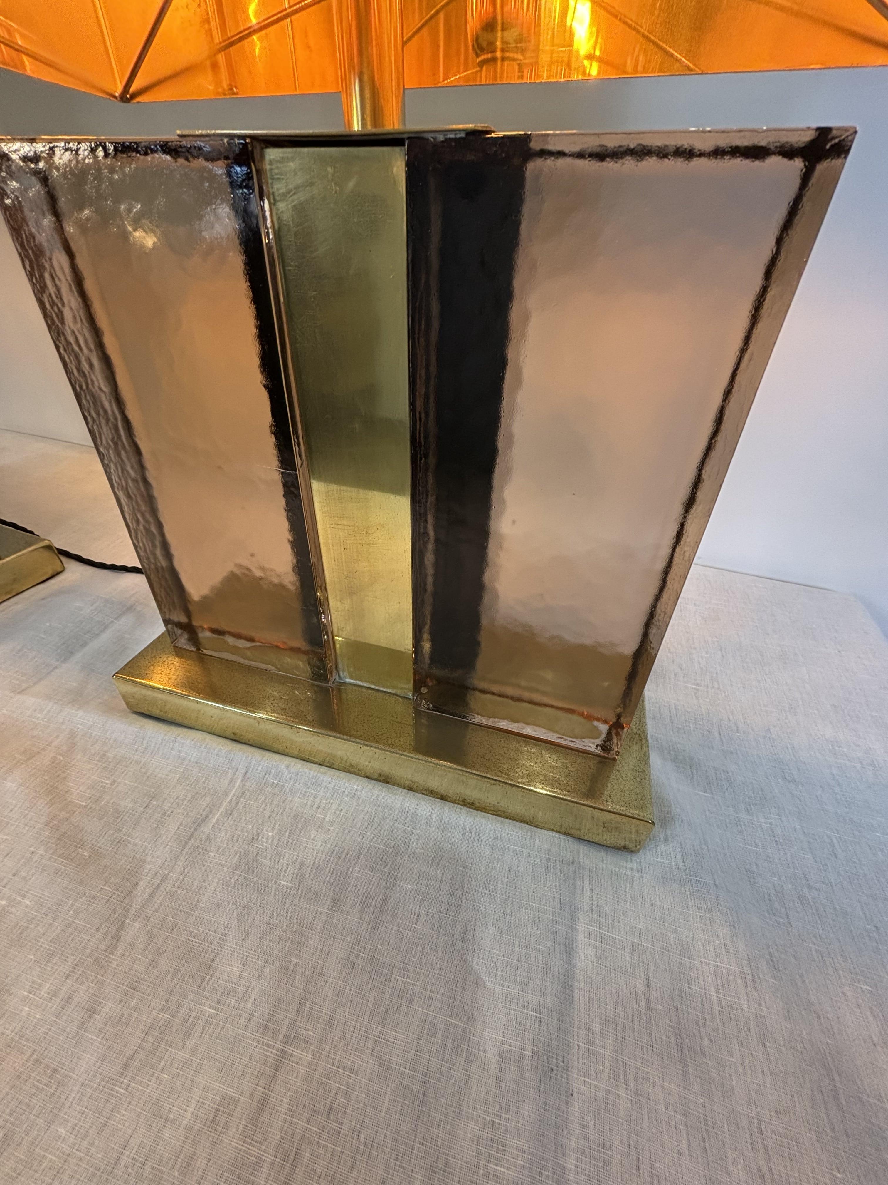 Paire de lampes de table en verre de Murano et laiton des années 1980, 20e siècle, Italie en vente 7