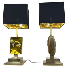 Coppia di lampade da tavolo in vetro di Murano e ottone degli anni '80 con paralumi neri e oro