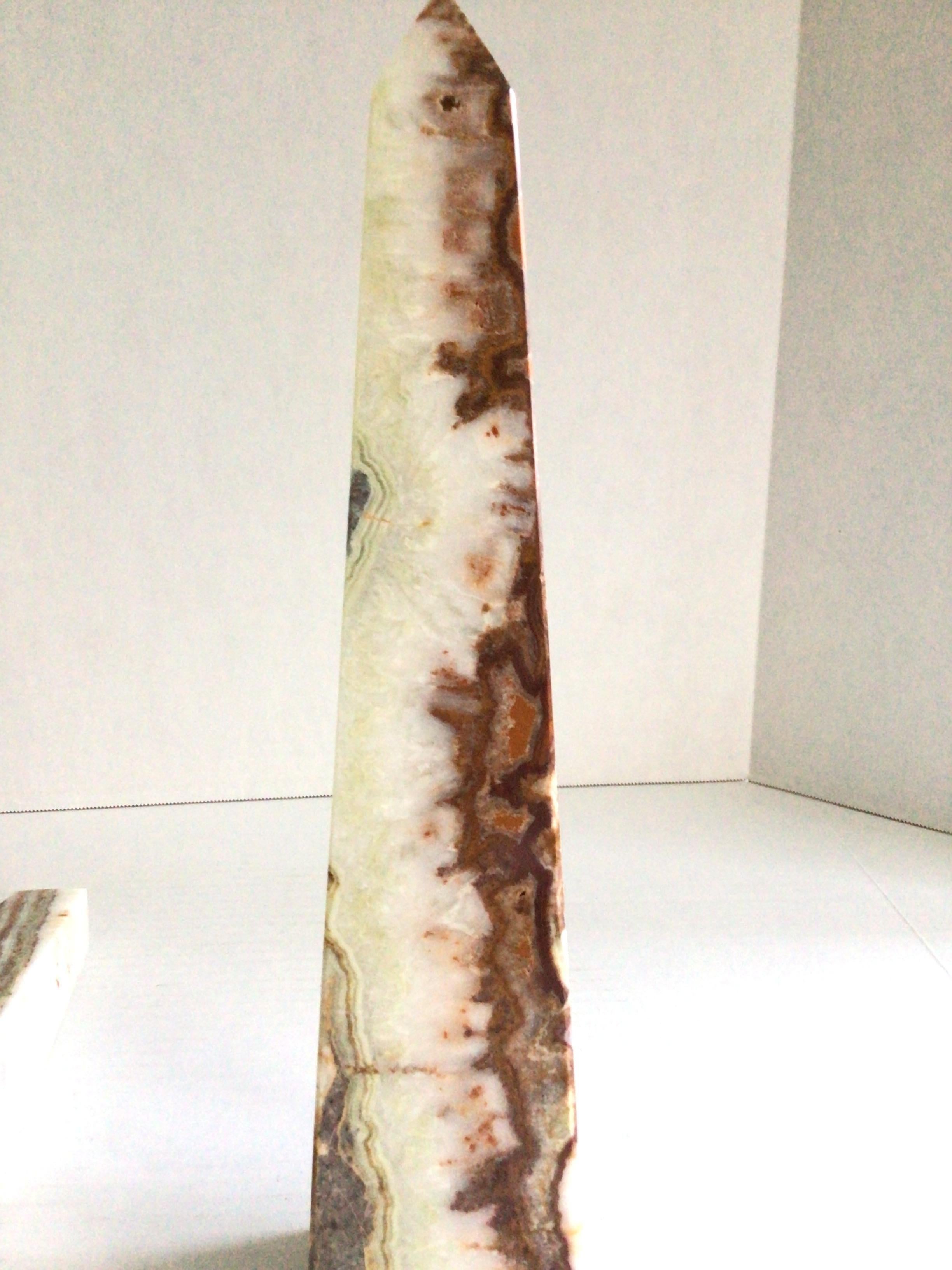 Pareja de Obeliscos de Ónice de los años 80 Ónix en venta