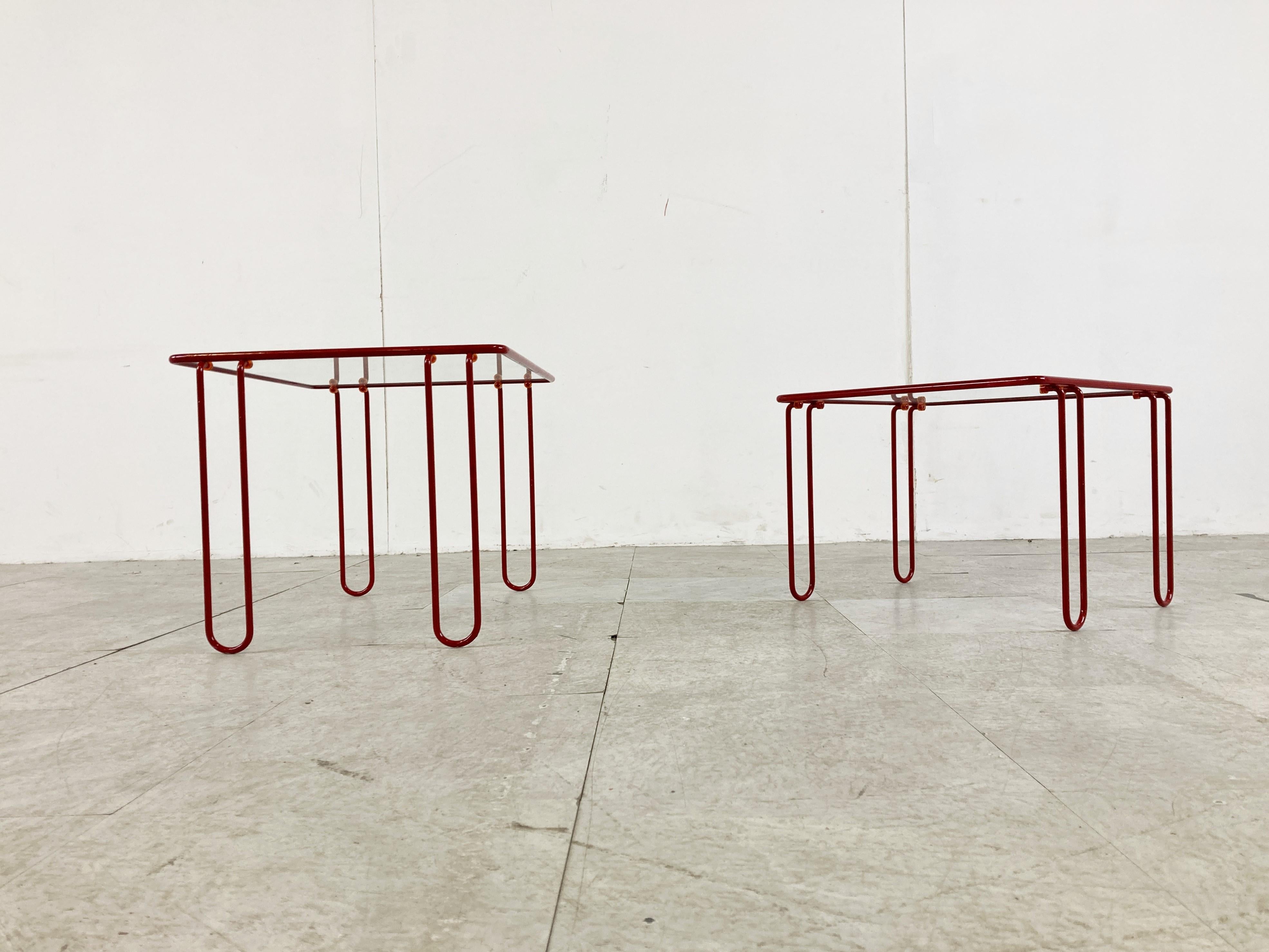 Pair of 1980s Red Metal Side Tables In Good Condition For Sale In HEVERLEE, BE