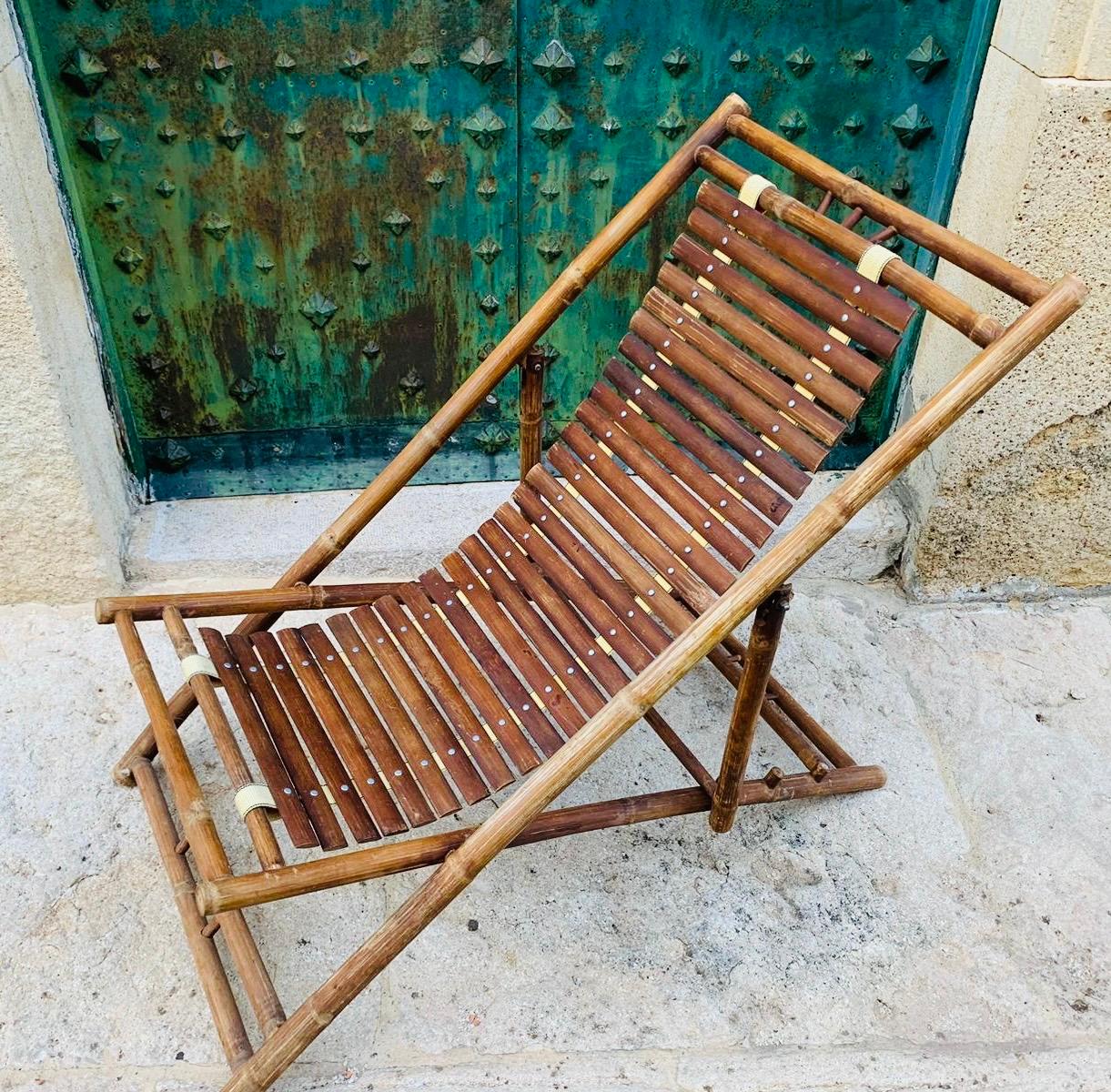 Coppia di sedie a sdraio o lettini in bambù rustico italiano degli anni '80 in vendita 12