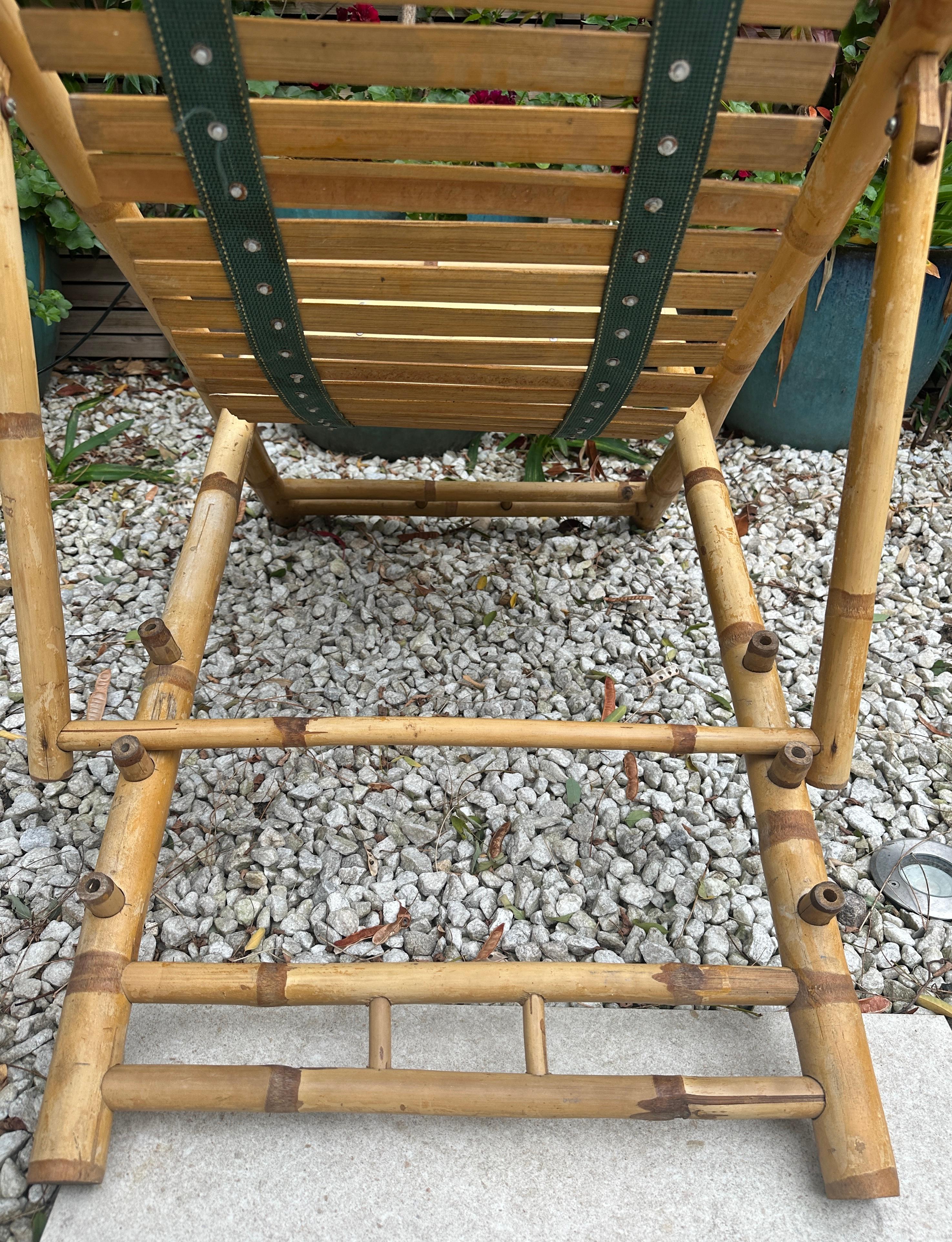 Paar rustikale italienische goldene Bambus-Liegestühle oder Sonnenliegen aus den 1980er Jahren im Angebot 6