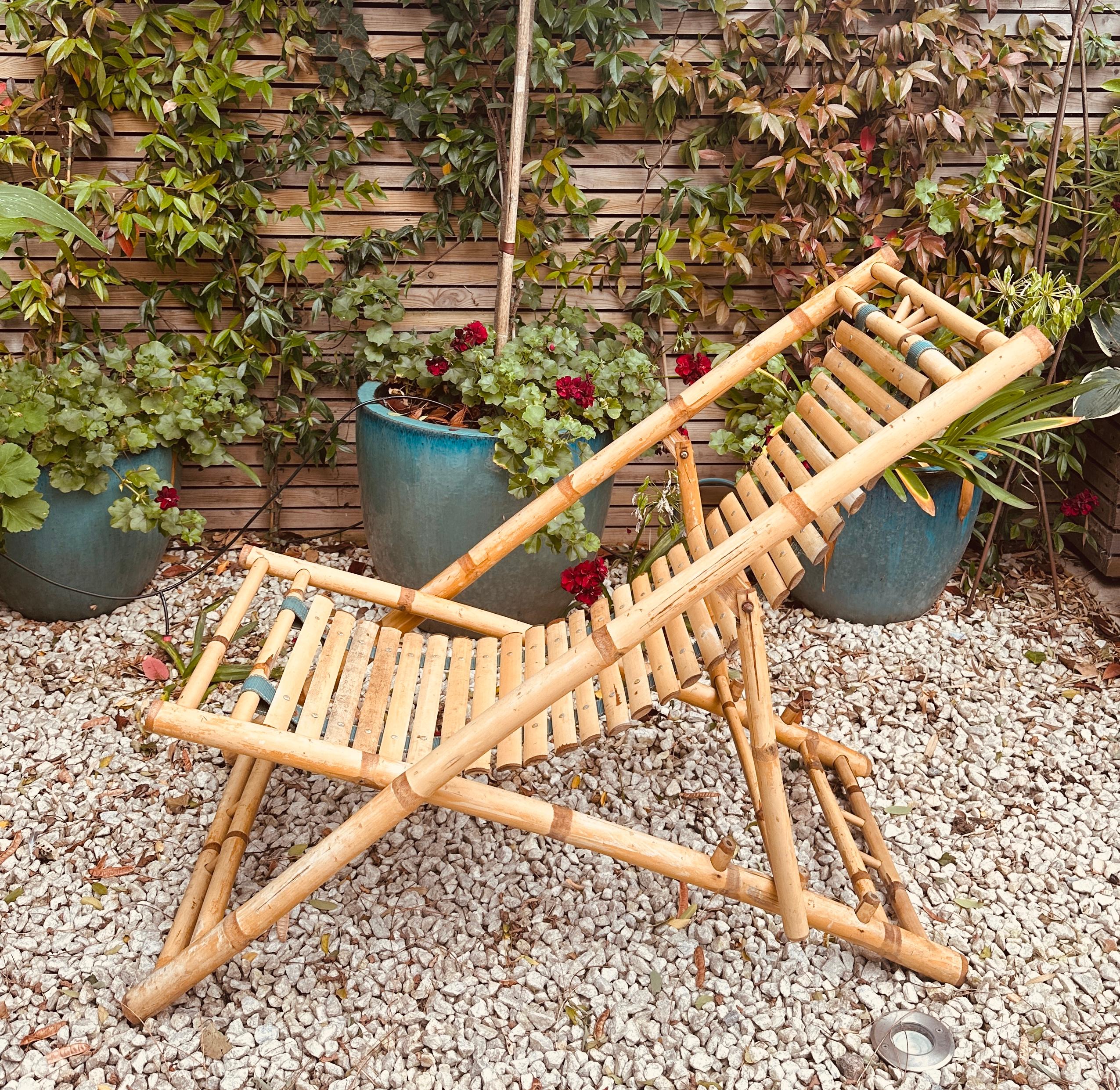 Paar rustikale italienische goldene Bambus-Liegestühle oder Sonnenliegen aus den 1980er Jahren im Angebot 1