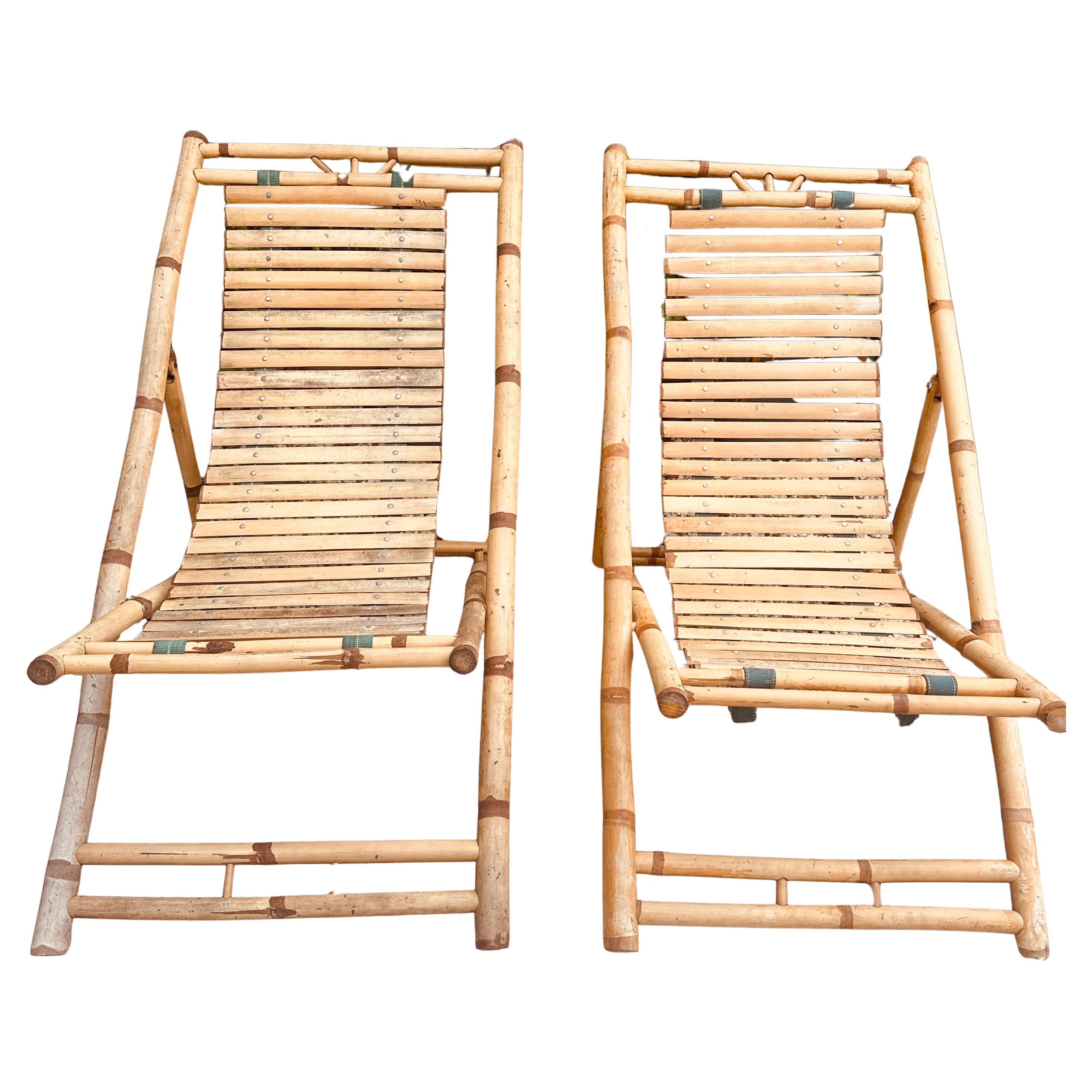Paar rustikale italienische goldene Bambus-Liegestühle oder Sonnenliegen aus den 1980er Jahren im Angebot