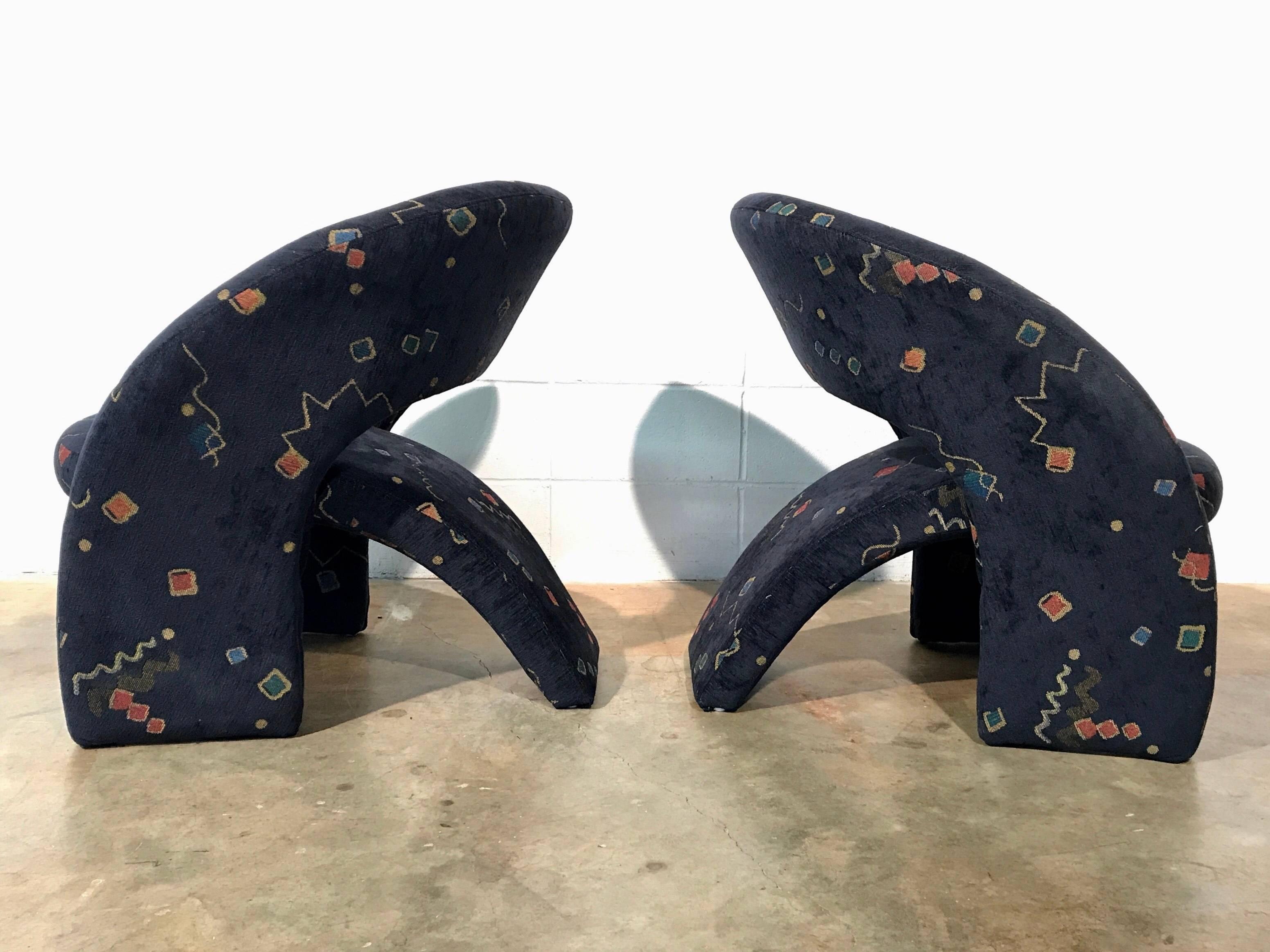 Pair of 1980s sculptural lounge chairs in original fabric. Fantastic chairs in the manner of some Kagan designs by Weiman or Preview. The chairs are in amazing condition with no known issues or wear that would detract from value or aesthetics. Clean