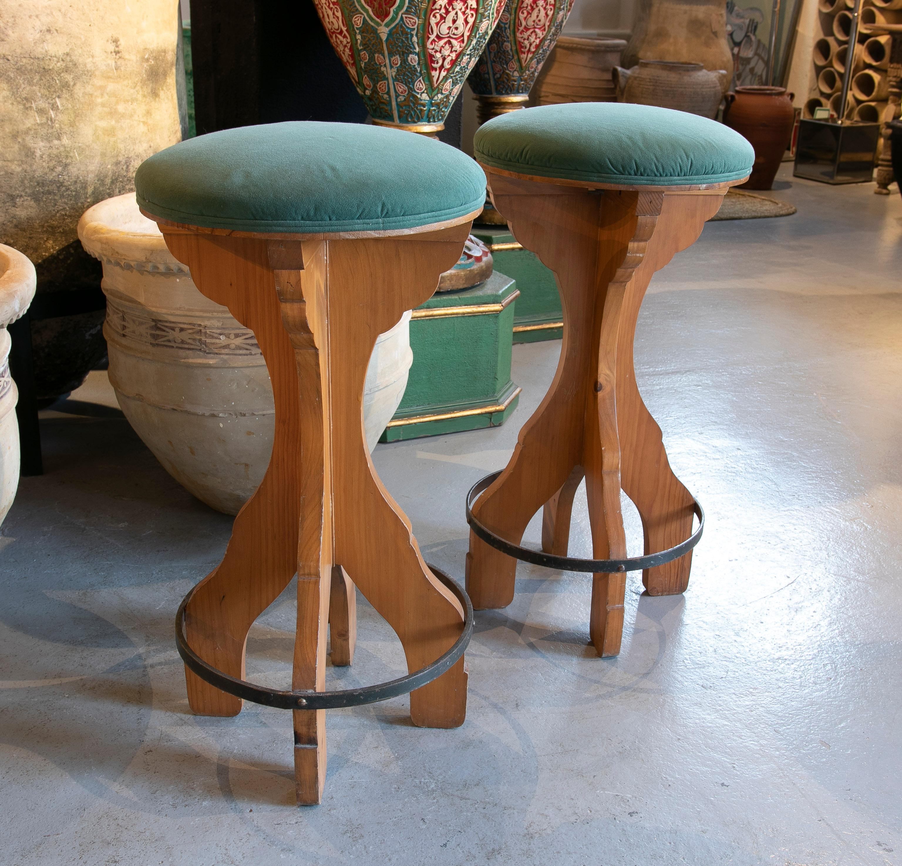 Pair of 1980s Spanish Wooden Stools with Teal Upholstered Seats In Good Condition For Sale In Marbella, ES