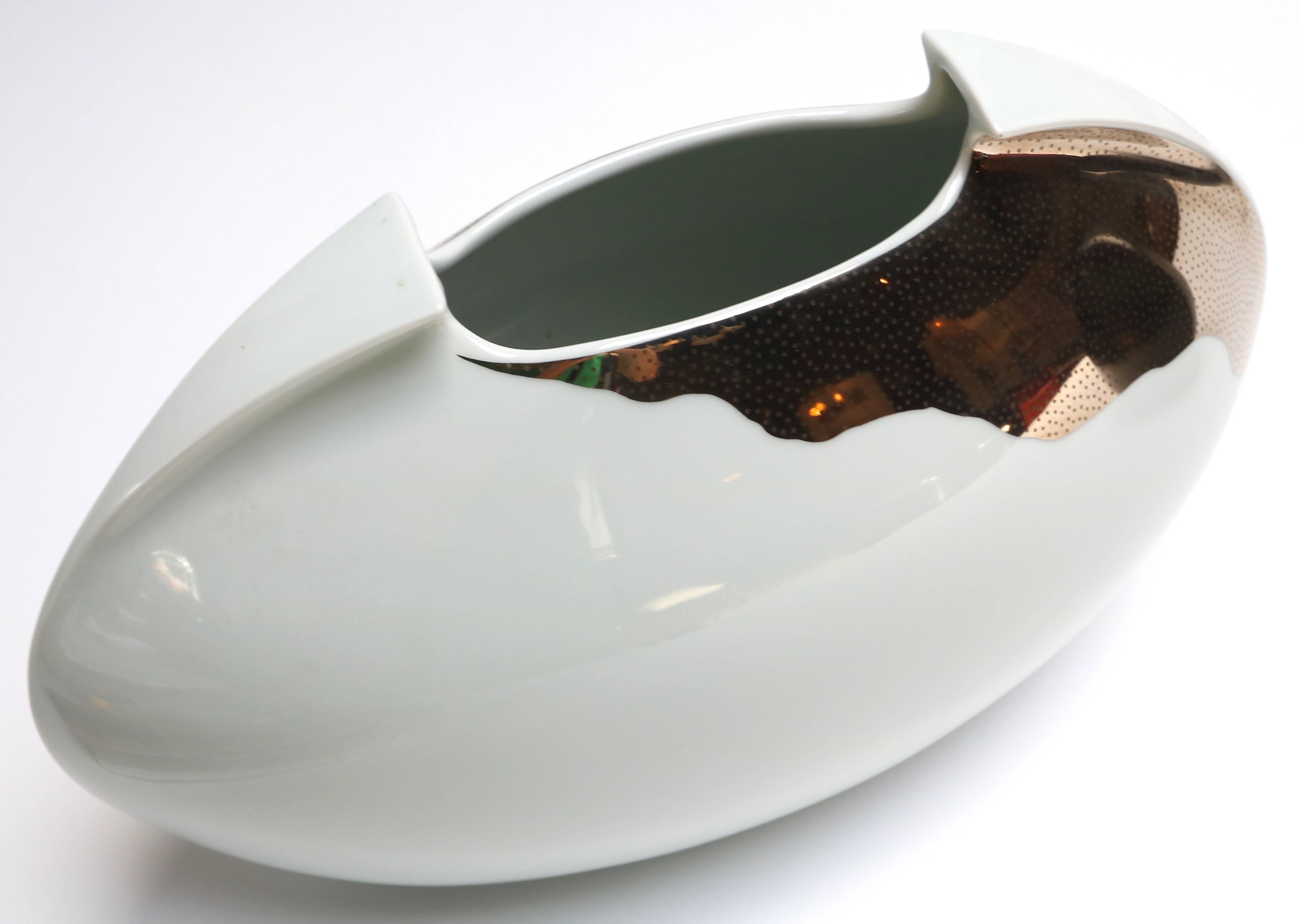 White Tasca Vase by Lino Sabattini for Rosenthal, 1980s For Sale at 1stDibs