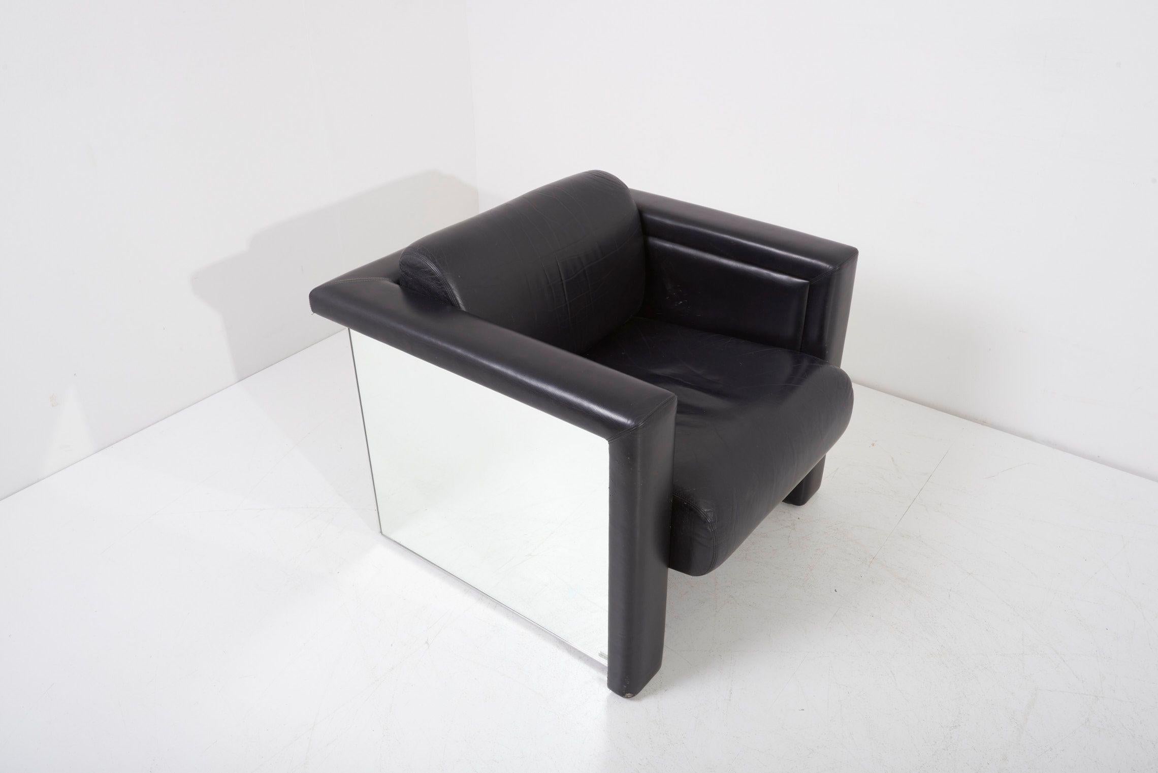Black Leather Mirror Pair of Trix & Robert Haussmann for Knoll Lounge Chair For Sale 4