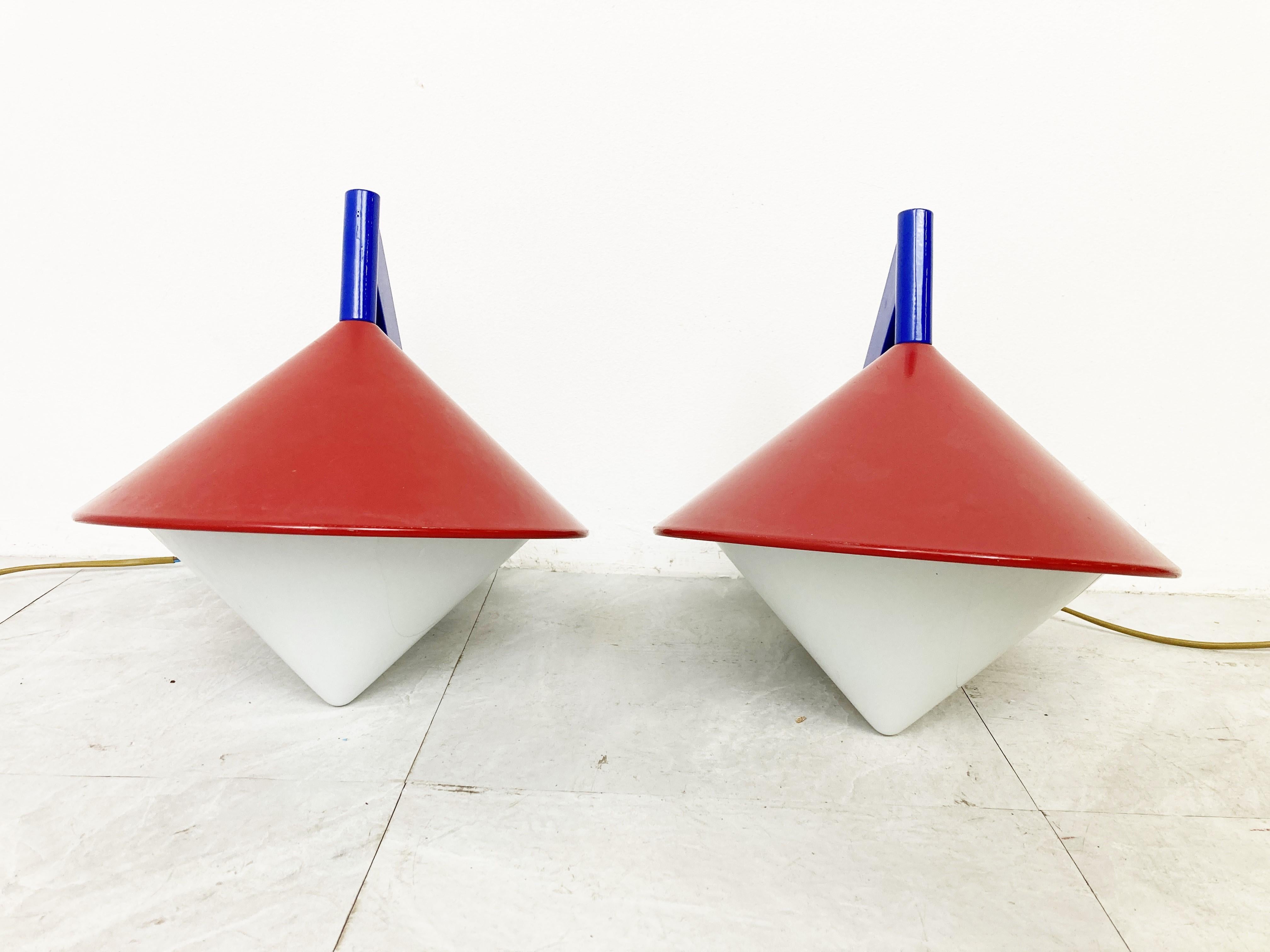 Pair of 1980s Wall Lamps In Good Condition For Sale In HEVERLEE, BE