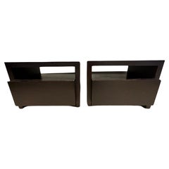Retro Pair of 1990s English Dark Brown Oak Contemporary Bedside Tables or Nightstands