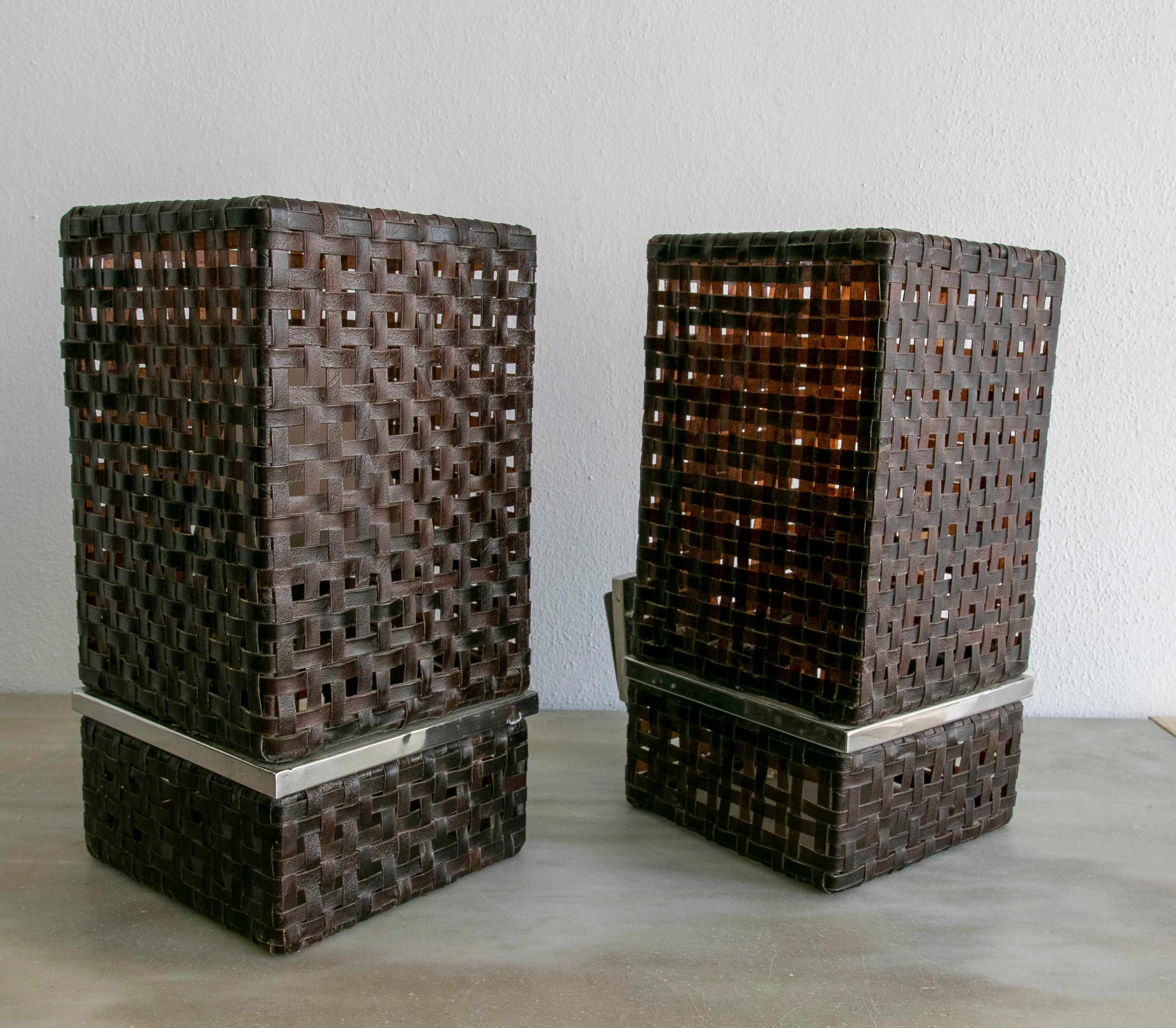 Pair of 1990s Italian Hand Woven Leather & Steel Designer Table Lamps  In Good Condition For Sale In Marbella, ES
