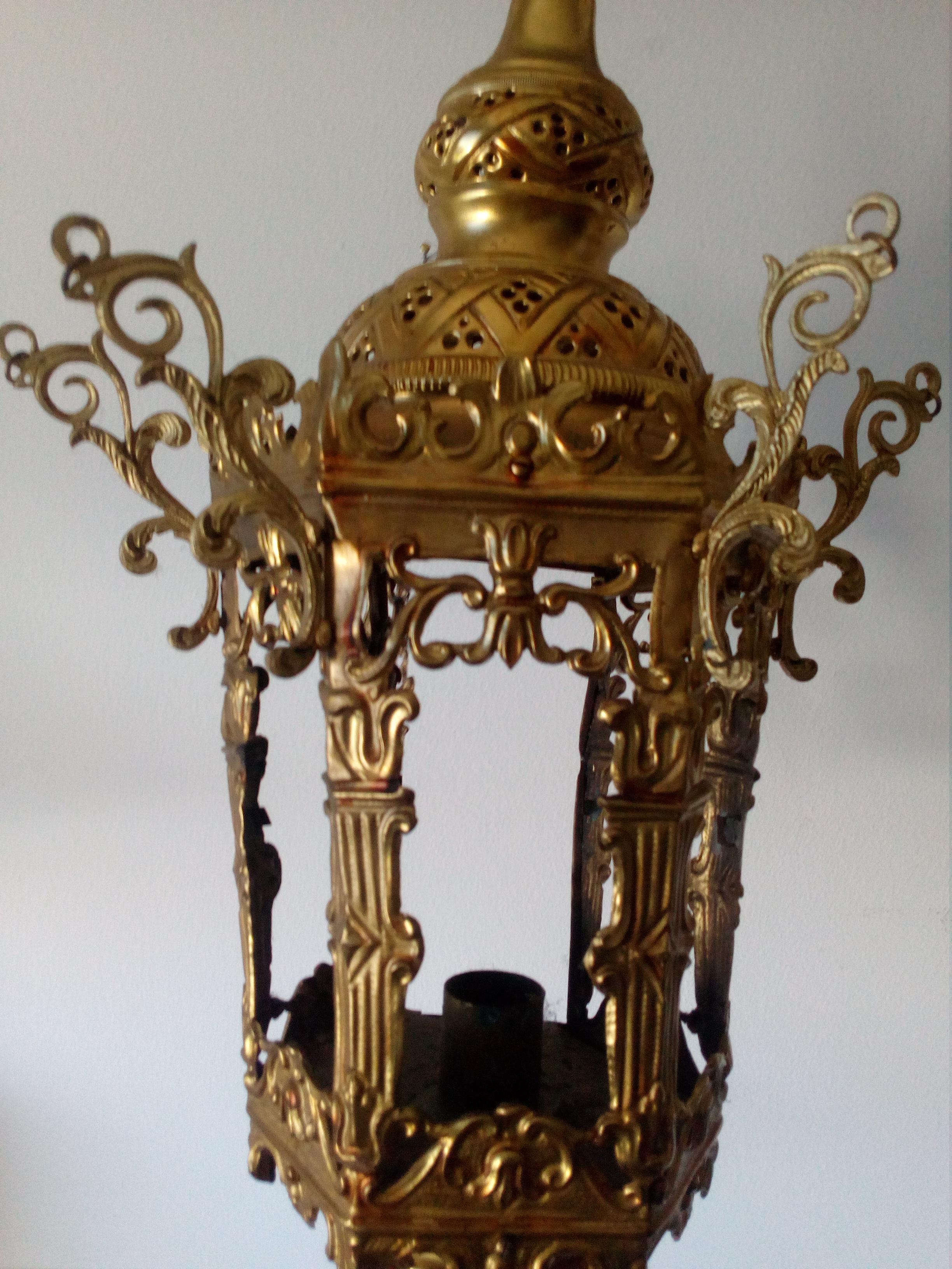 Pair of Italian Processional Lamps, Made in Brass 24-Karat Gold Gilted For Sale 1